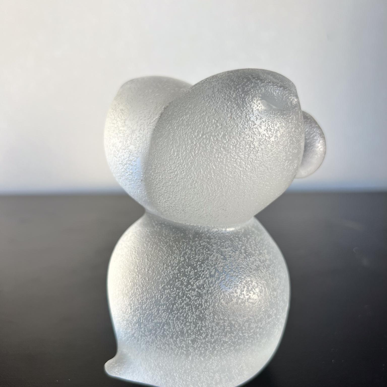 Presse-papiers hibou en verre dépoli moderniste des années 1960 1