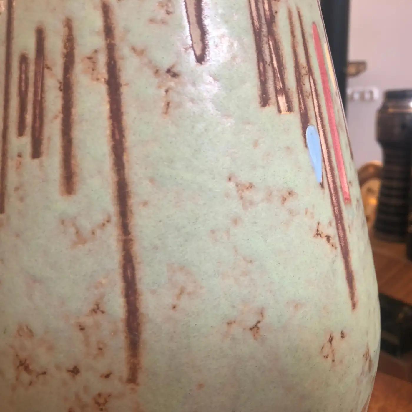 XX secolo Vaso tedesco modernista in ceramica verde degli anni '60 di Scheurich in vendita