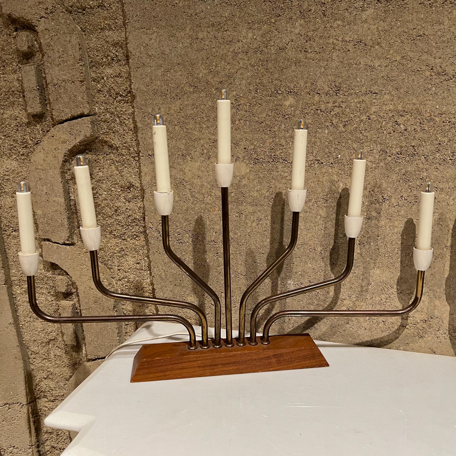 1960s European Modernism Menorah Sculptural Table Lamp Pair in Teak & Brass For Sale 1
