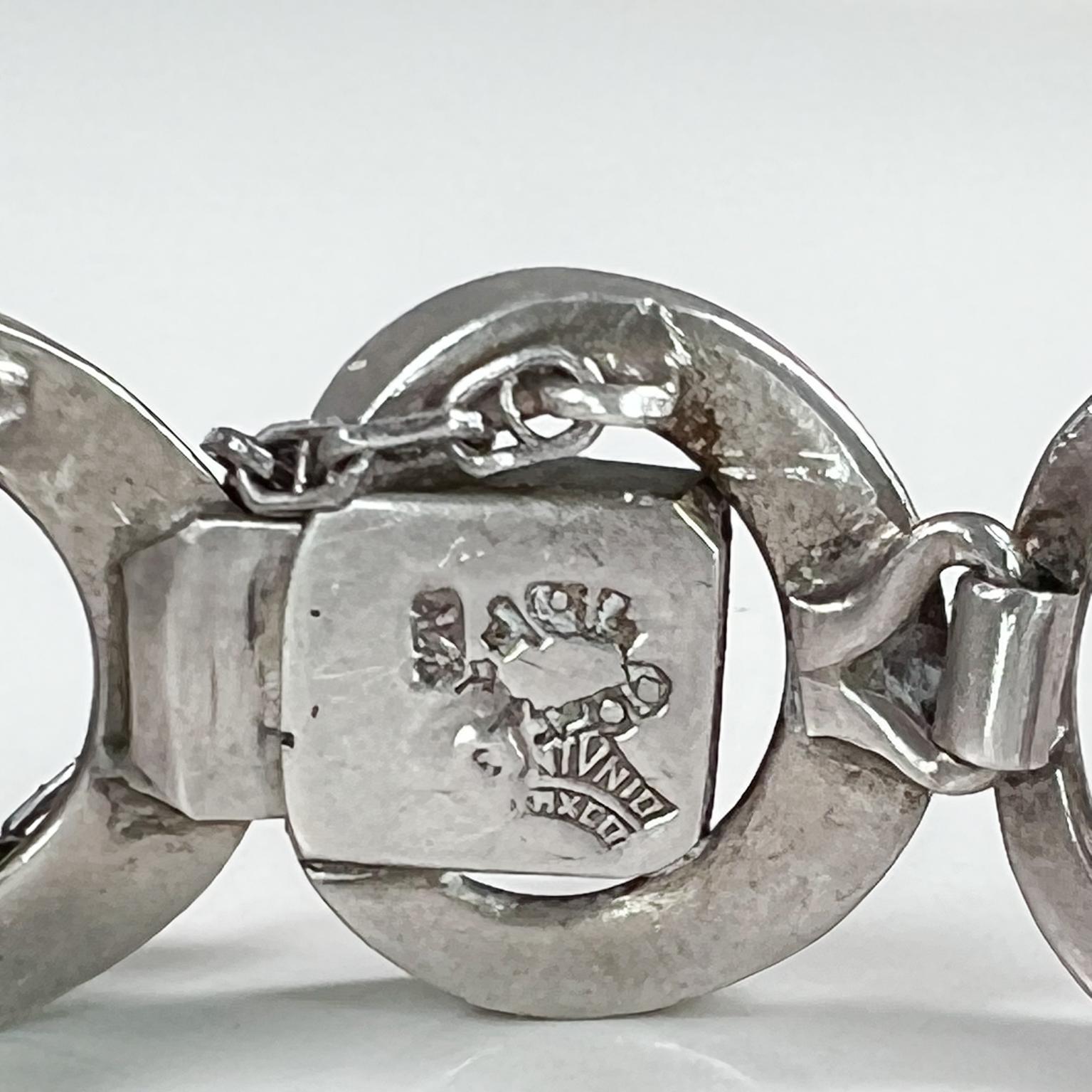 1960s Modernist Silversmith Antonio Pineda Sterling Silver Circles Link Bracelet In Good Condition In Chula Vista, CA