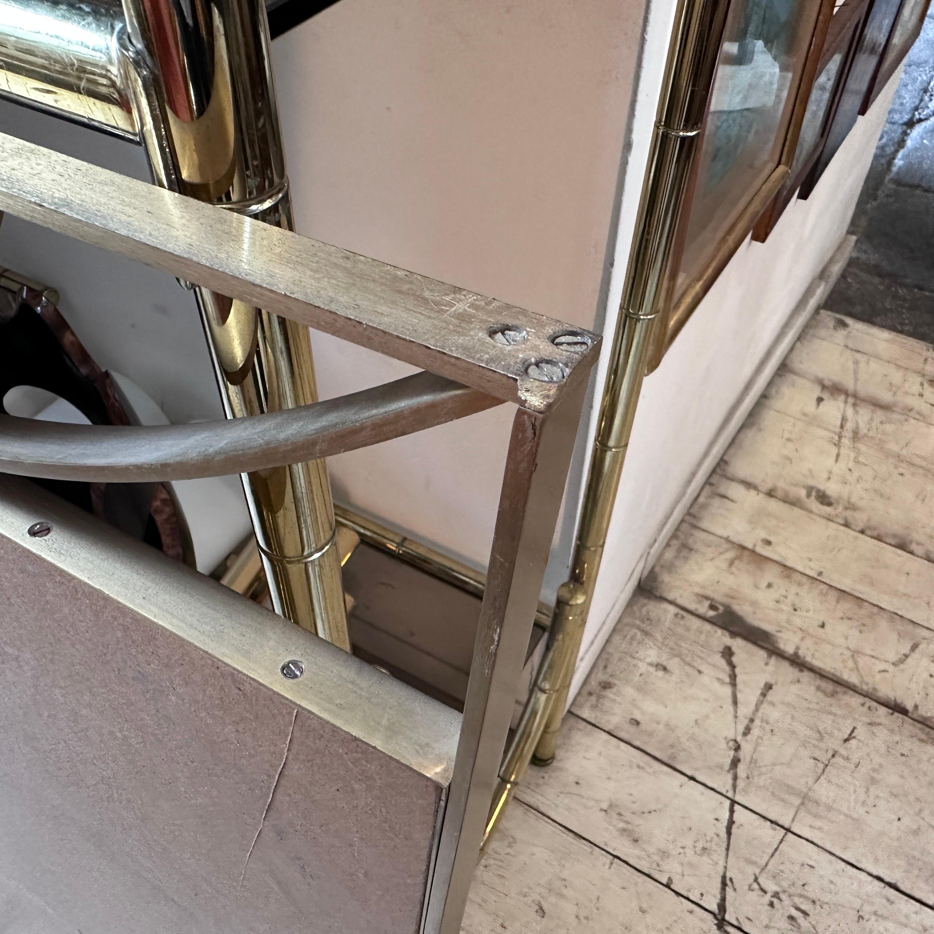 1960s Modernist Solid Brass Rectangular Italian Wall Mirror by Luciano Frigerio For Sale 1