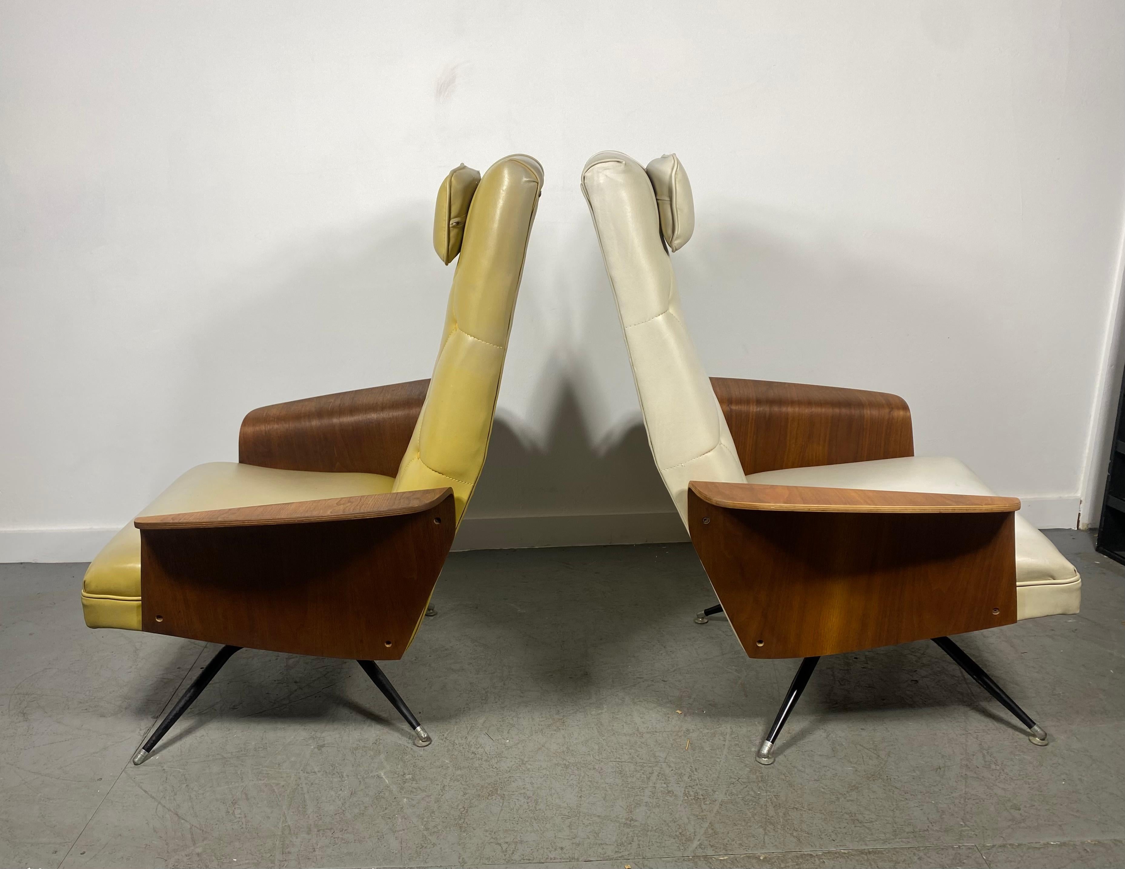 Mid-Century Modern 1960s Modernist Tilt / Swivel Lounge Chairs Designed by Murphy Miller, Plycraft For Sale