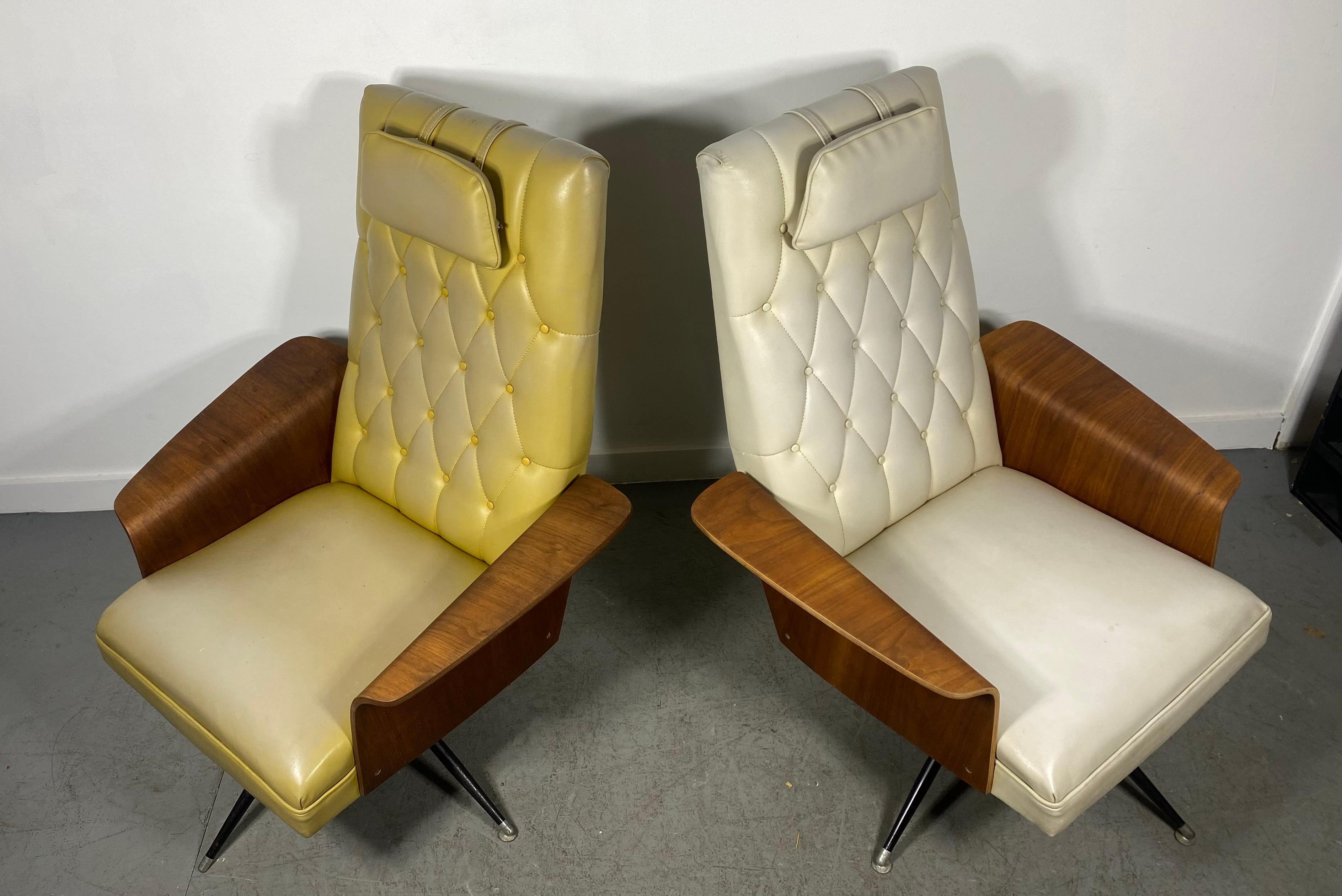 1960s Modernist Tilt / Swivel Lounge Chairs Designed by Murphy Miller, Plycraft For Sale 1
