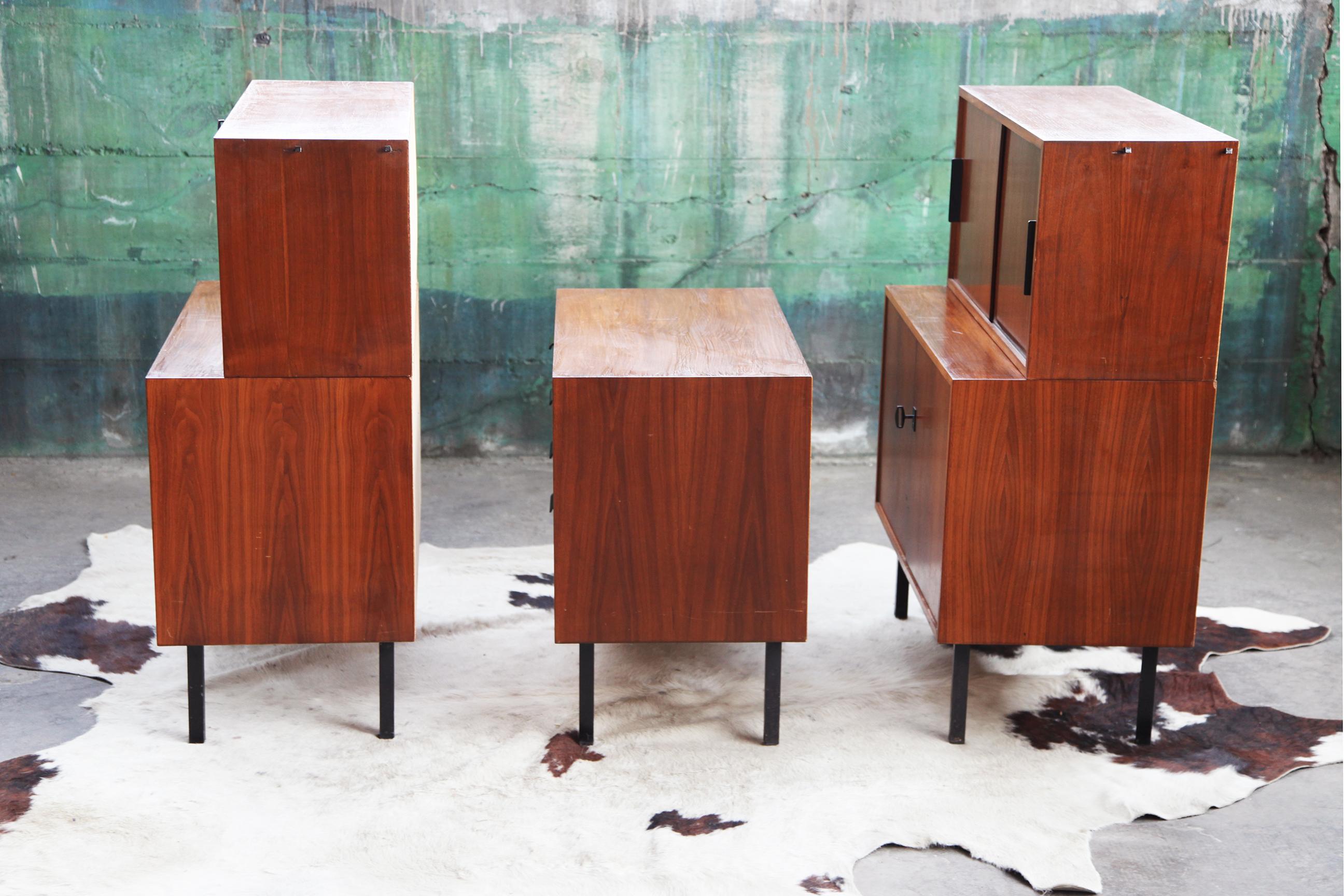 20th Century 1960s Modular MCM Walnut Wall Unit with Drop Down Desk Bookshelves- 5 Pieces For Sale