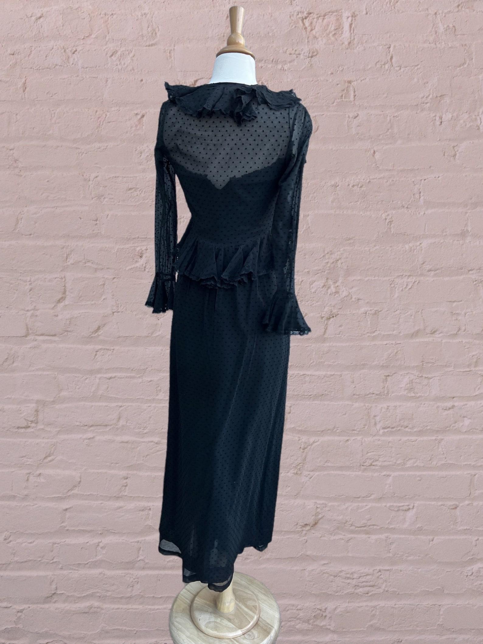 1960s Mollie Parnis swiss dot dress For Sale 1