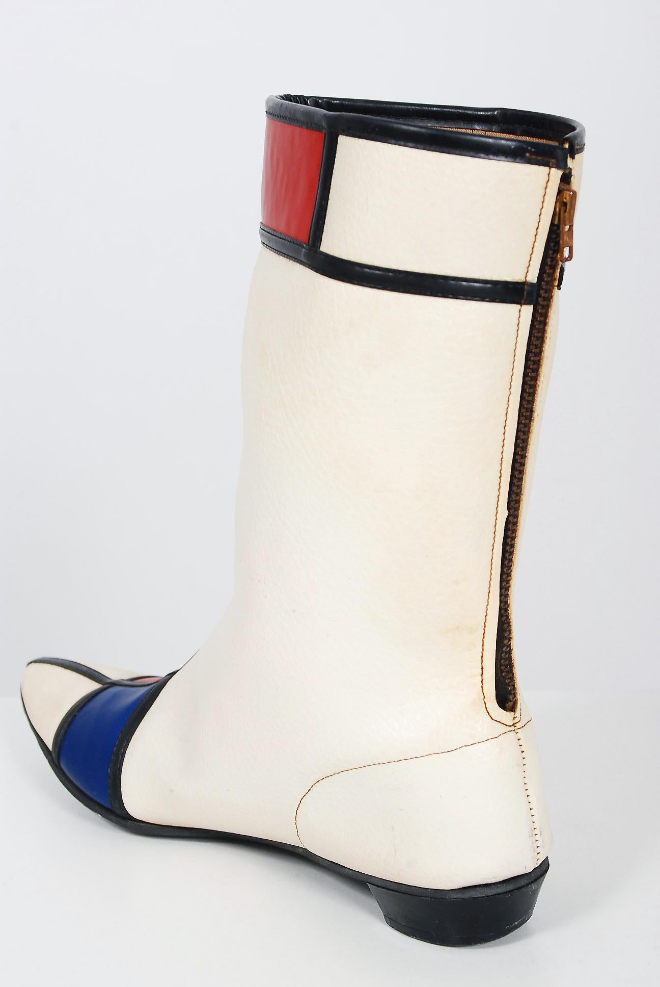 1960's Mondrian Red White Blue Space-Age Mod Vinyl Mid Calf Go-Go Boots In Good Condition In Beverly Hills, CA