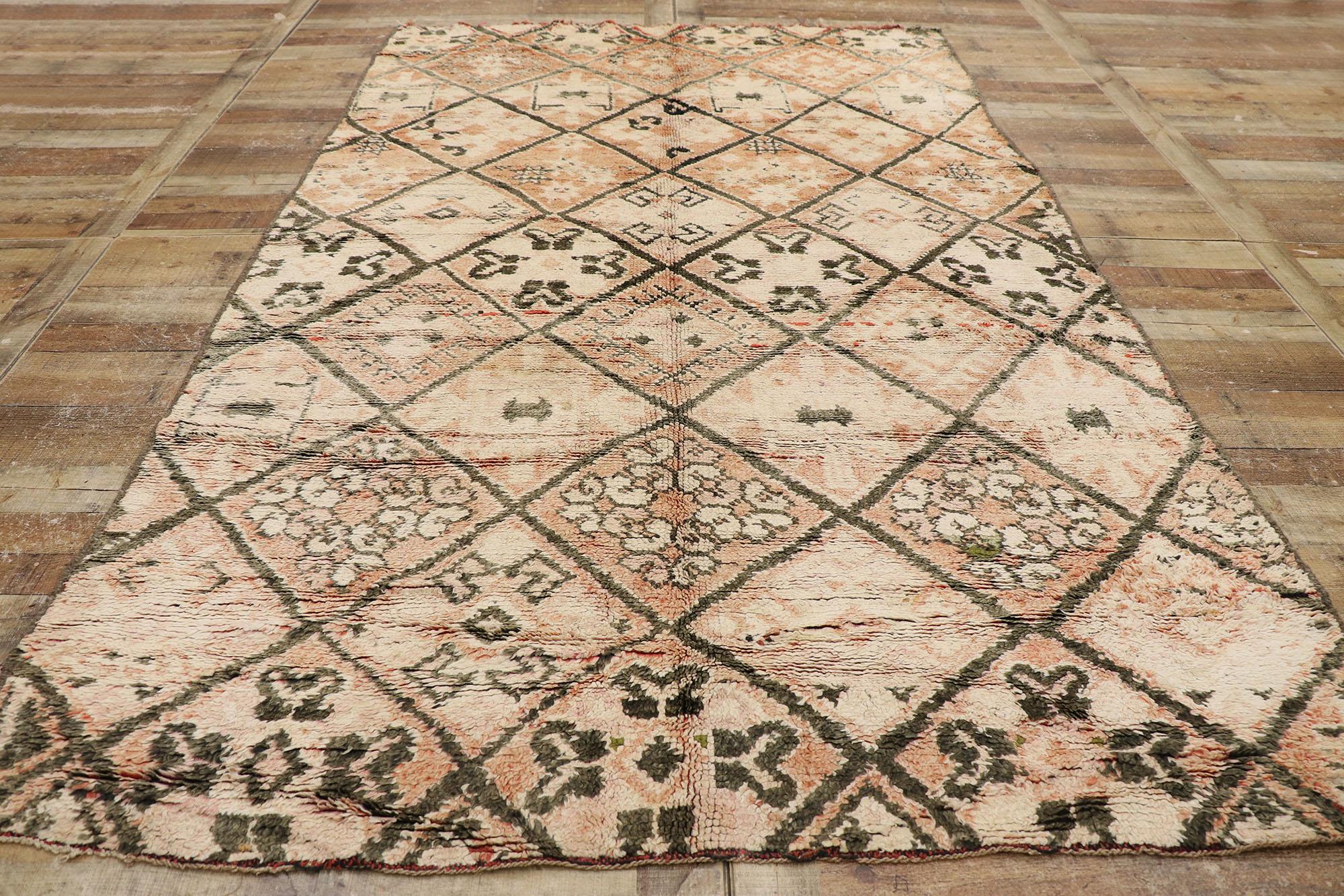Marokkanischer Beni Ourain-Teppich aus den 1960er Jahren mit modernem Stil, Berber Tribes of Morocco (Wolle) im Angebot