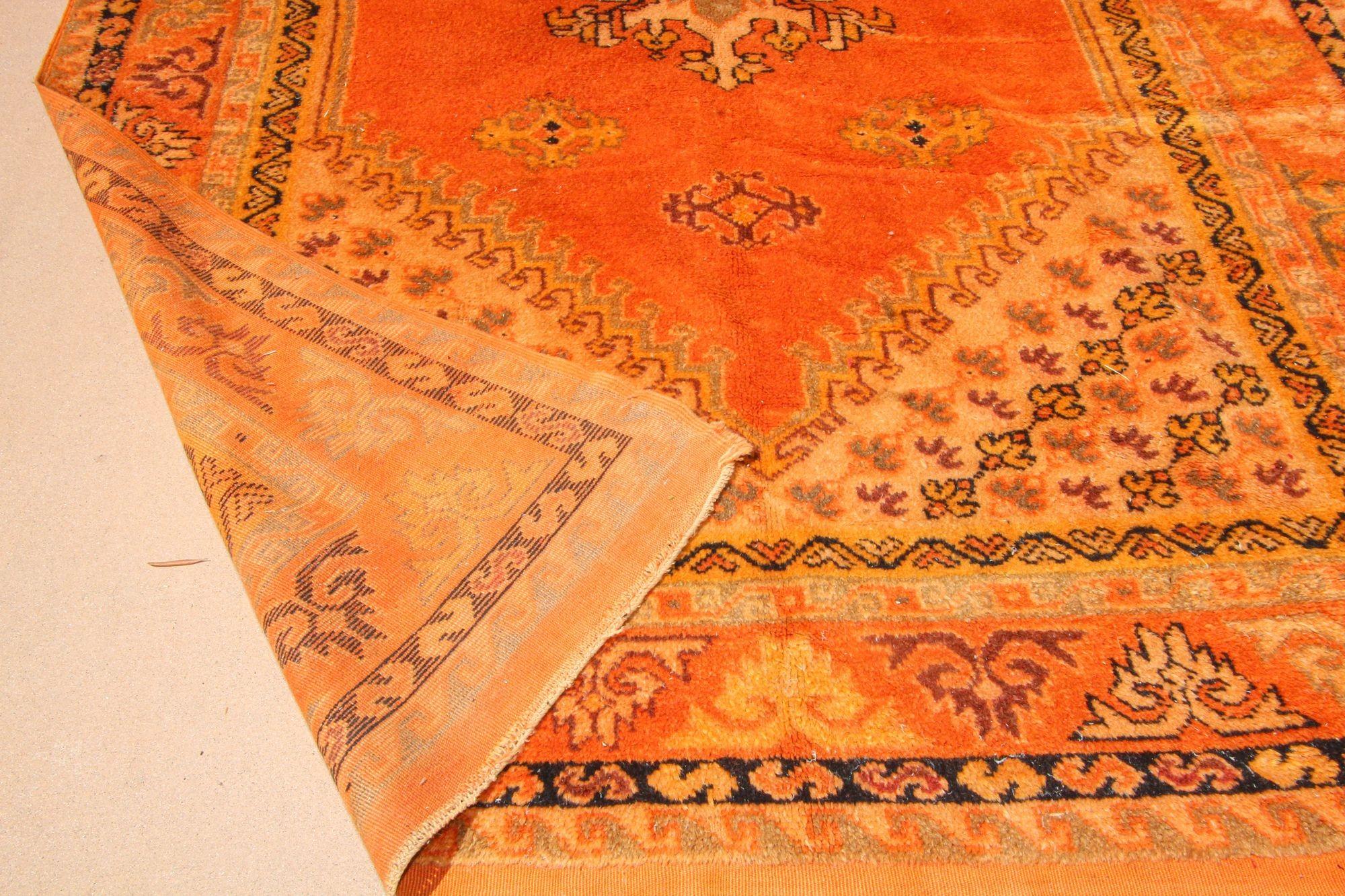 1960er Marokkanischer Berberteppich Gebranntes Orange 16ft lang (20. Jahrhundert) im Angebot