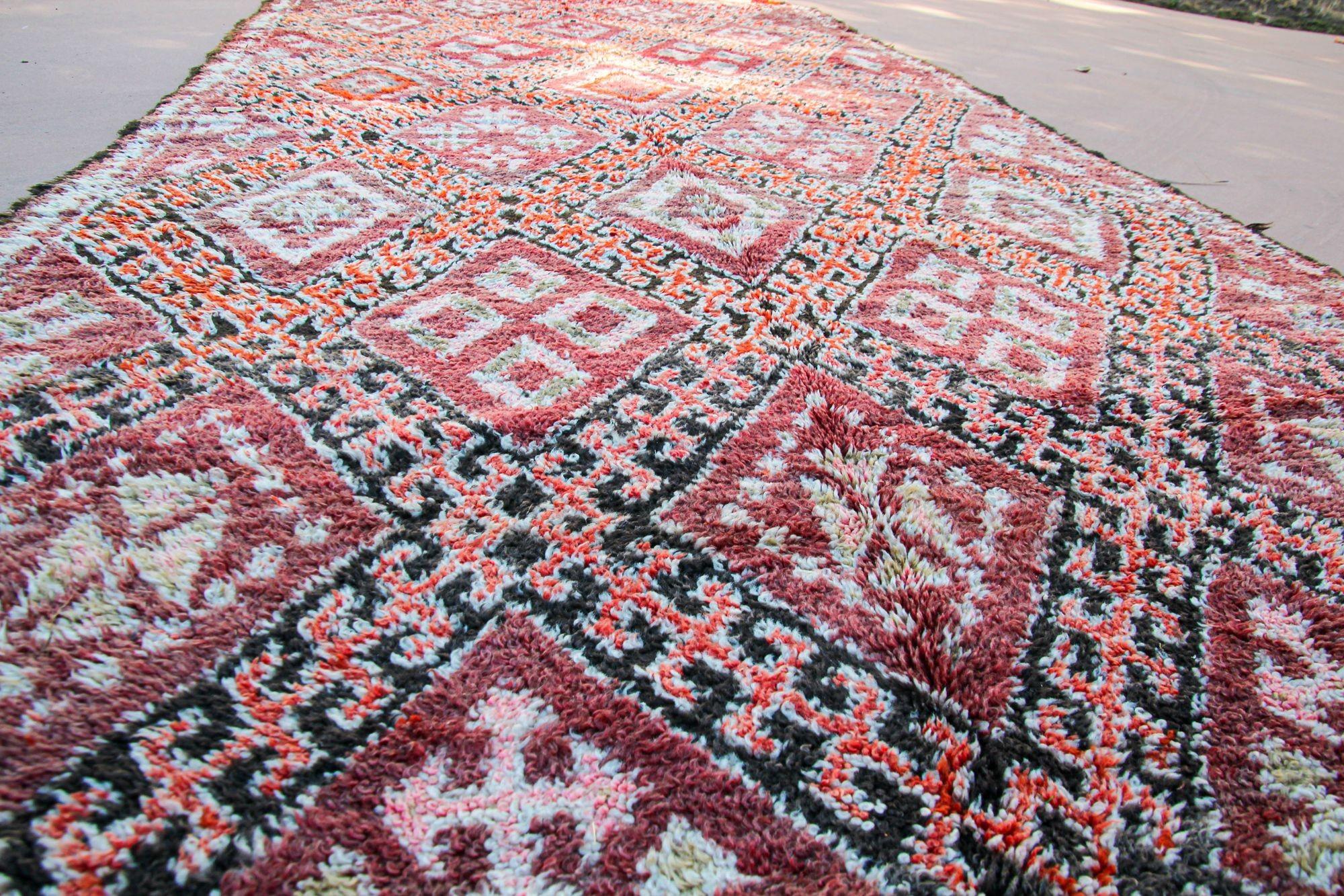 Hand-Woven 1960s Moroccan Berber Rug Pink Vintage Rehmana Marrakech Carpet For Sale