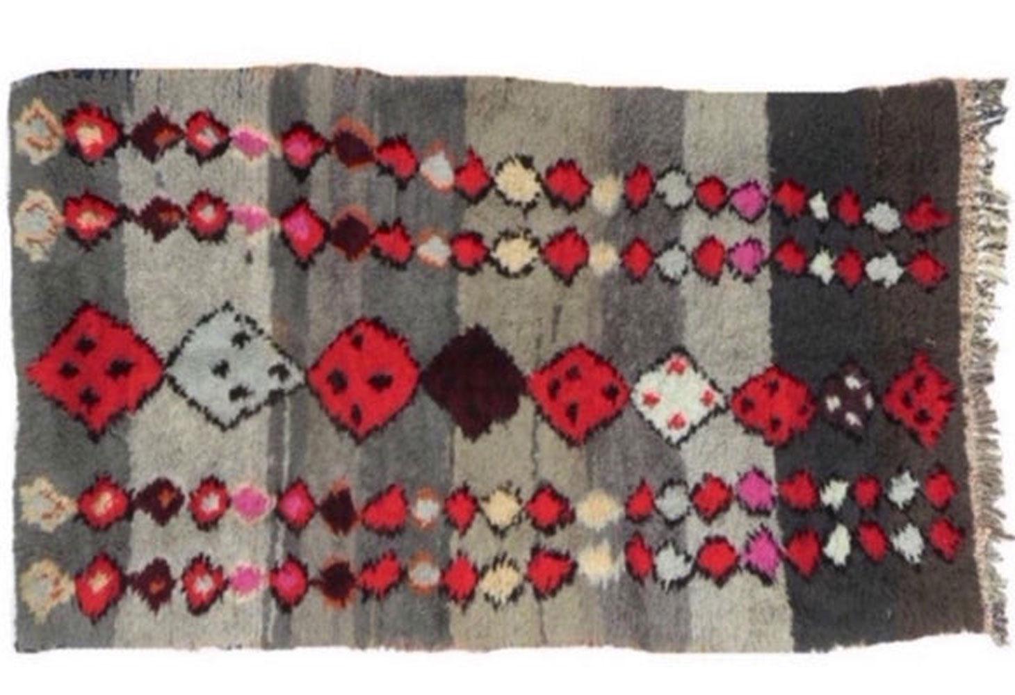 1960s Moroccan Ourika Rug  3'9 x 7'8 For Sale 4