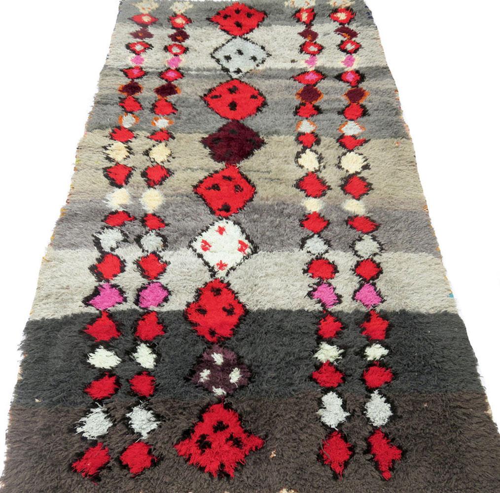 Mid-20th Century 1960s Moroccan Ourika Rug  3'9 x 7'8 For Sale