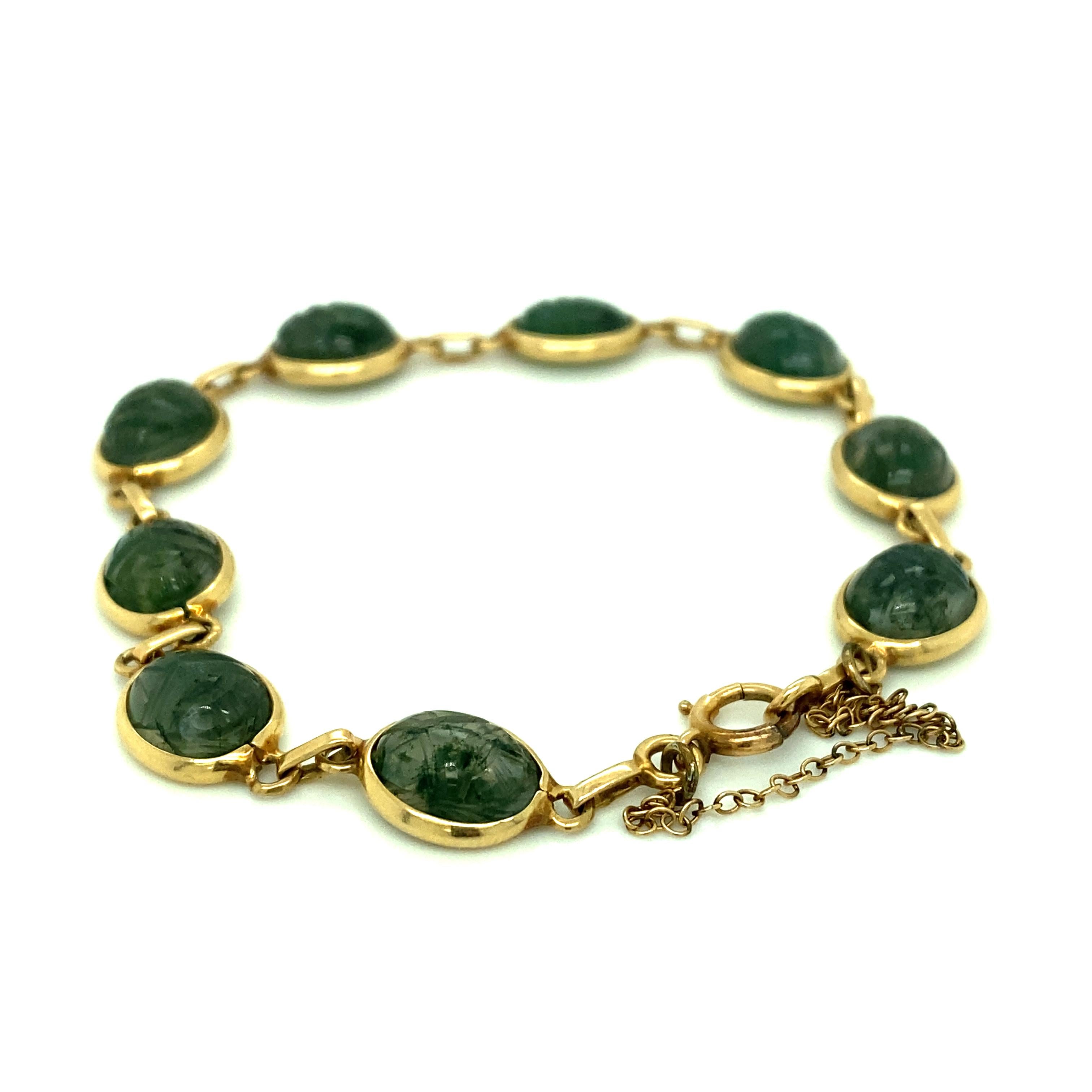 1960er Jahre Moss-Achat geschnitztes Skarabäus-Gliederarmband aus 14 Karat Gold (Retro)