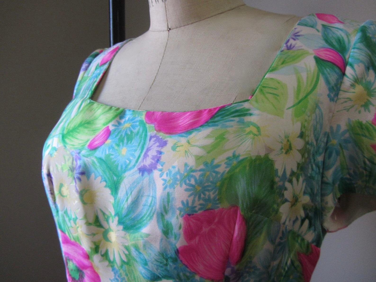 Mr. Blackwell Silk Floral Print Dress, Circa 1960s For Sale 4