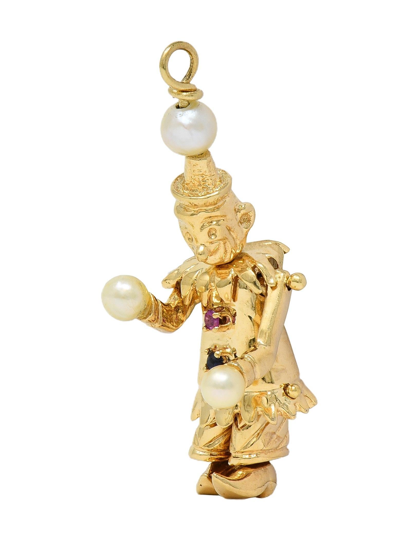 Moderne 1960's Multi-Gem Pearl 14 Karat Gold Vintage Articulating Clown Pendant Charm en vente