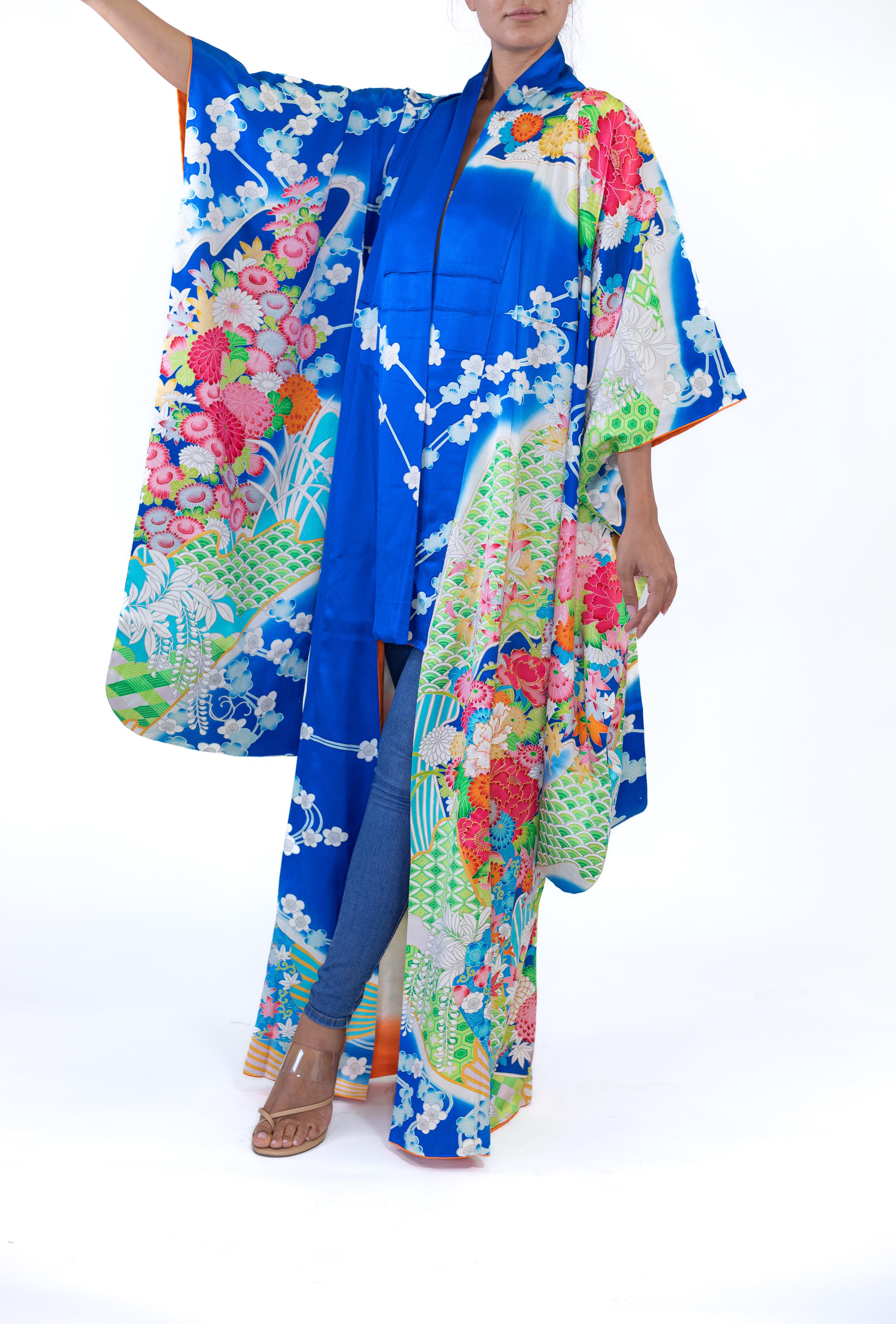 1960S Multicolor & Blue Silk Satin Hand-Printed Embroidered Kimono For Sale 6