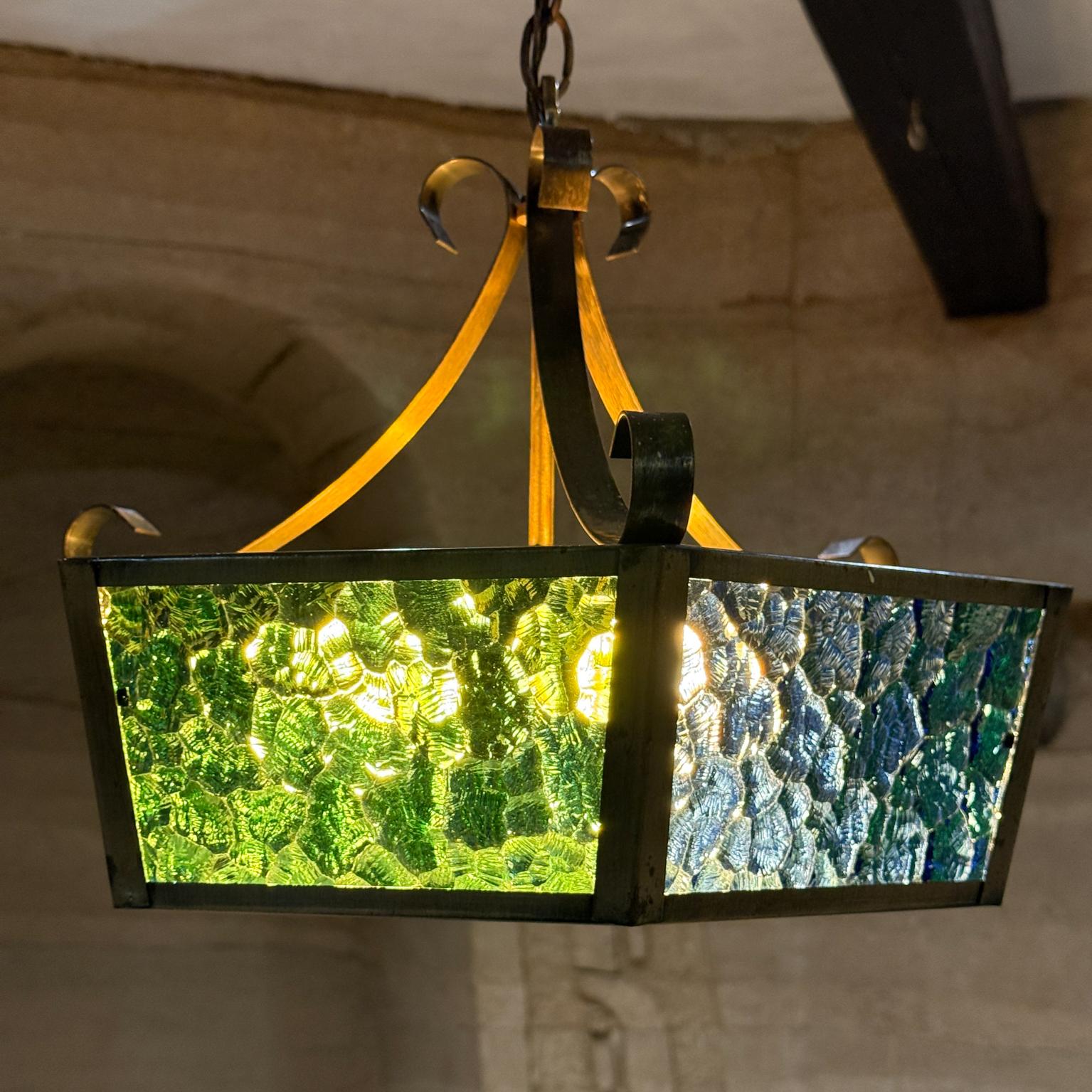 Lampadario a sospensione in vetro multicolore degli anni '60 di Felipe Delfinger Federers in vendita 4