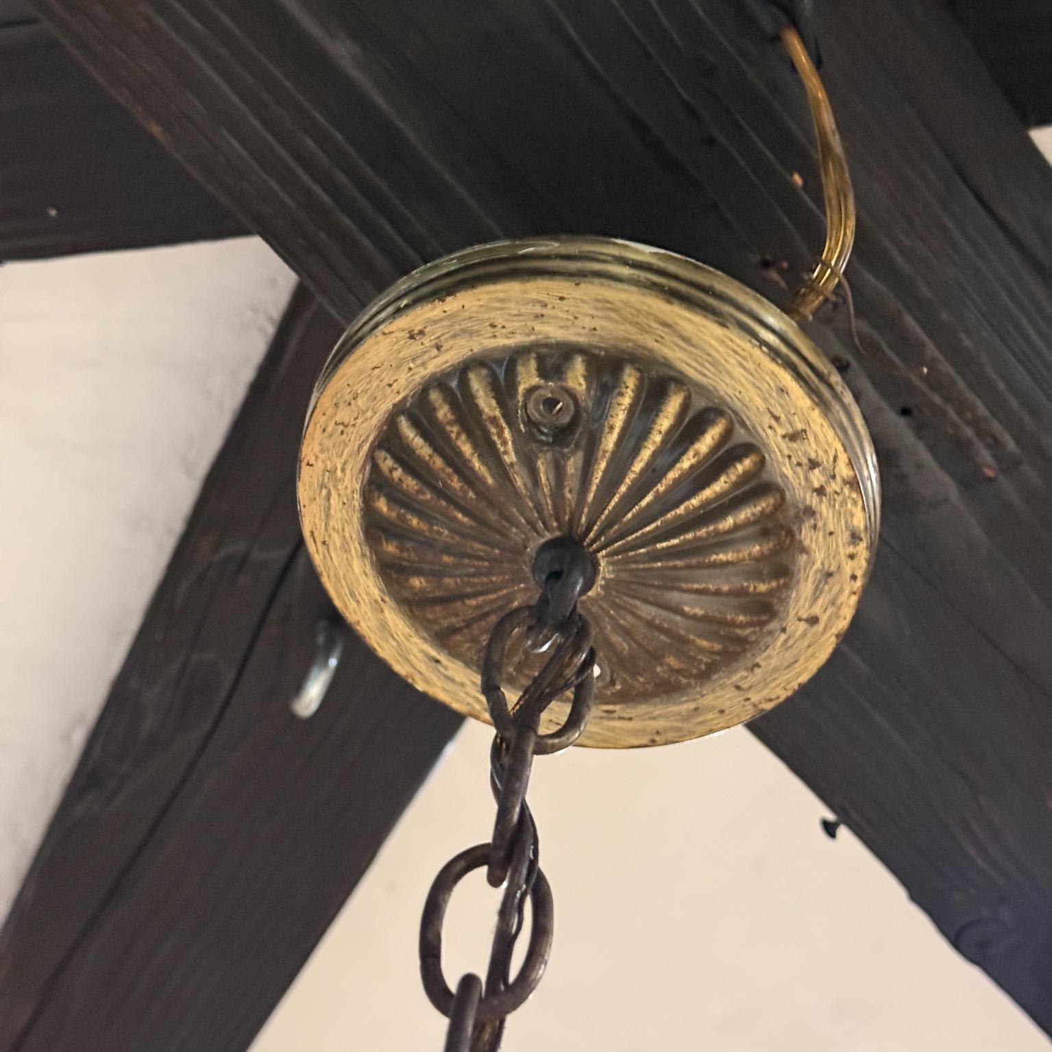 Lampadario a sospensione in vetro multicolore degli anni '60 di Felipe Delfinger Federers in vendita 3
