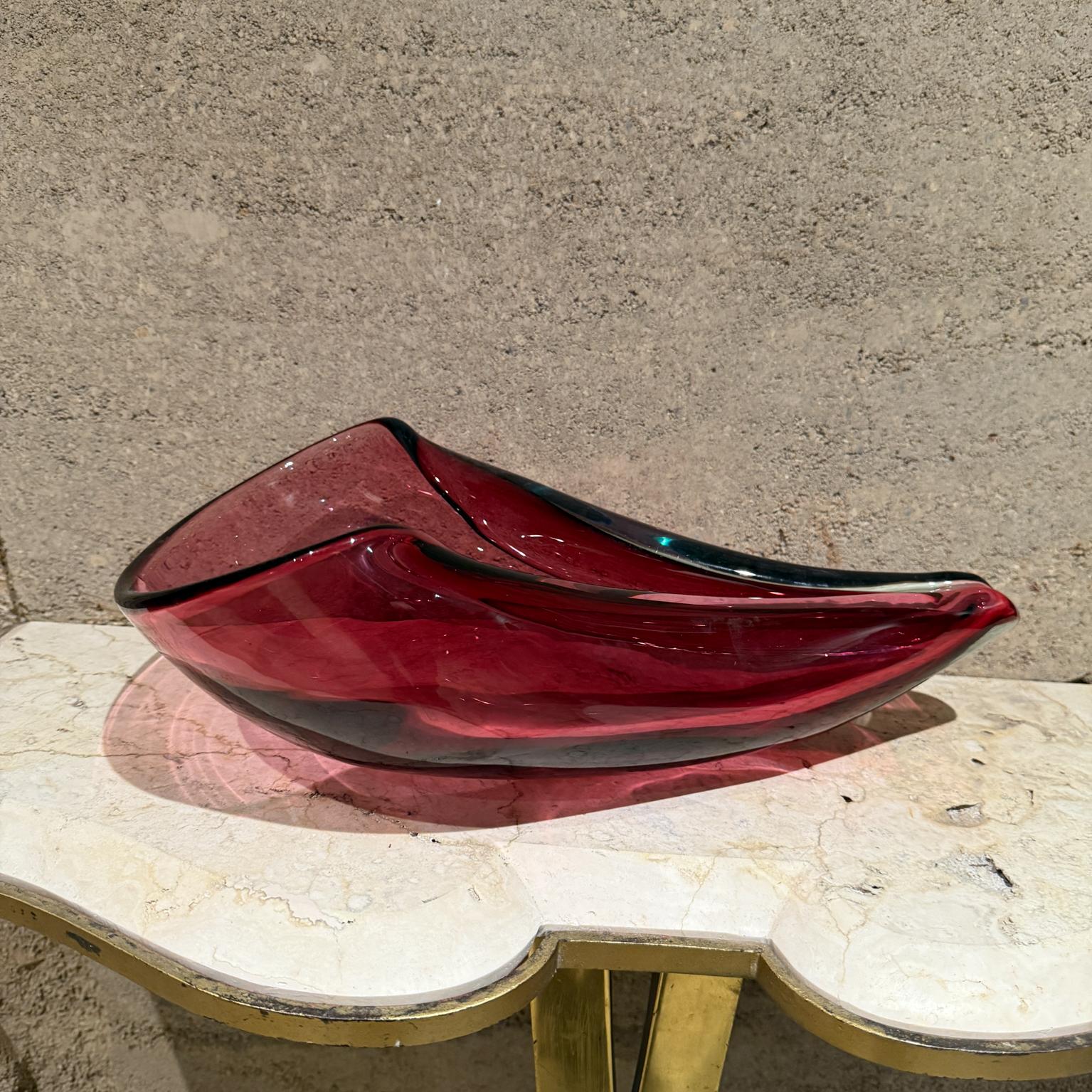 1960s Murano Art Glass Sommerso Purple Bowl Italy In Good Condition For Sale In Chula Vista, CA