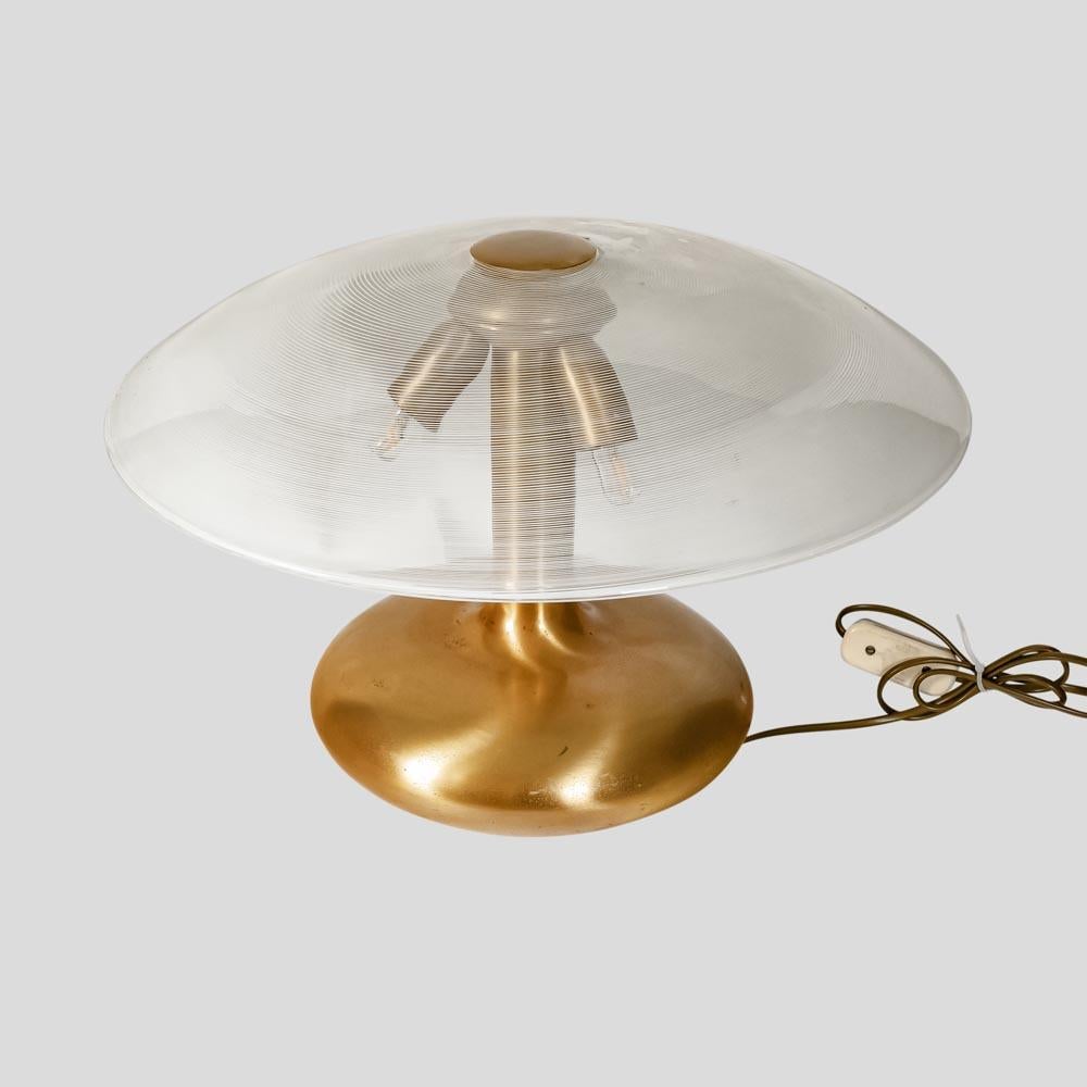 Brass 1960s Murano Filigrana glass shade with brass base Italian design table lamp For Sale