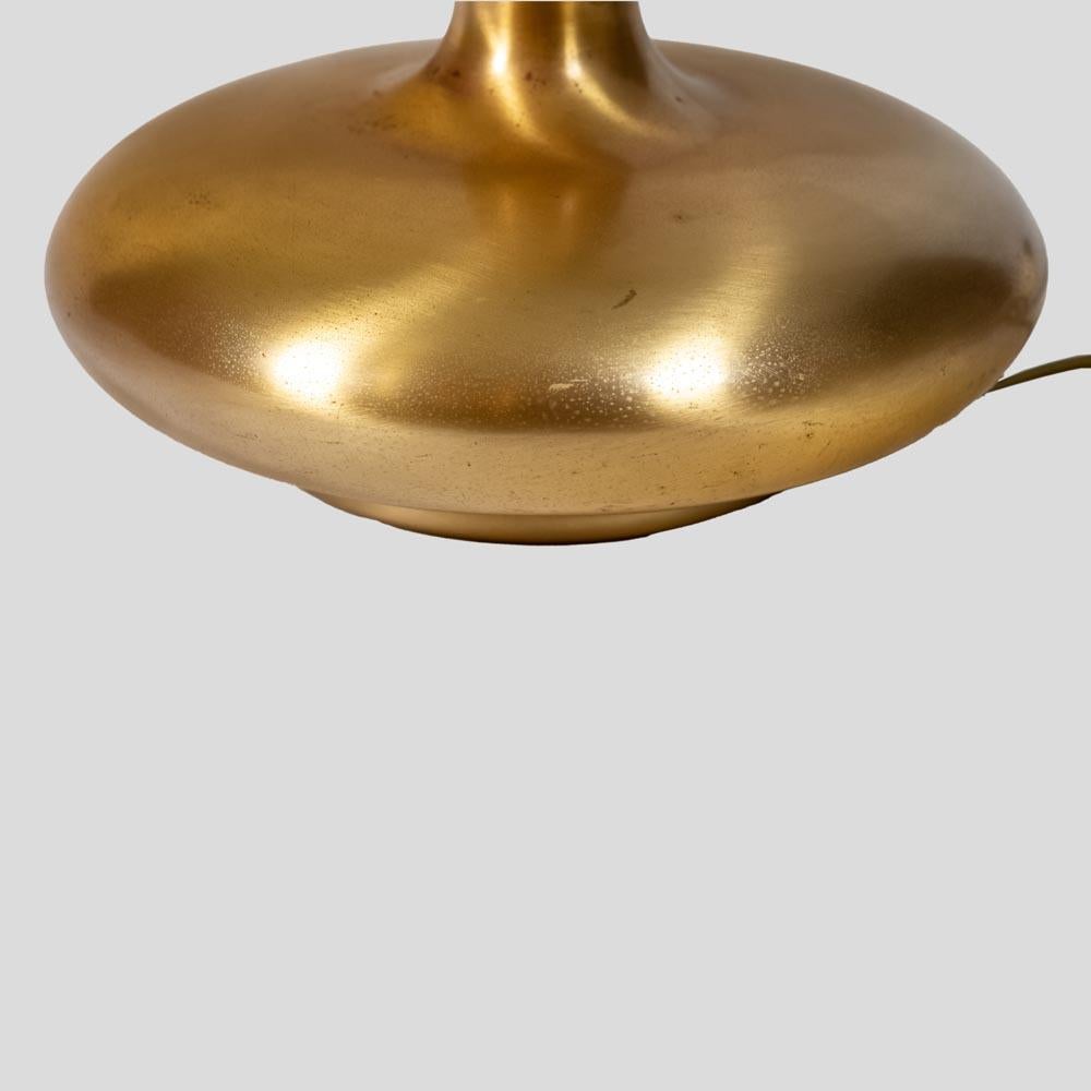1960s Murano Filigrana glass shade with brass base Italian design table lamp For Sale 3