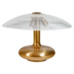 Lampada da tavolo di design italiano con paralume in vetro Filigrana di Murano del 1960 e base in ottone