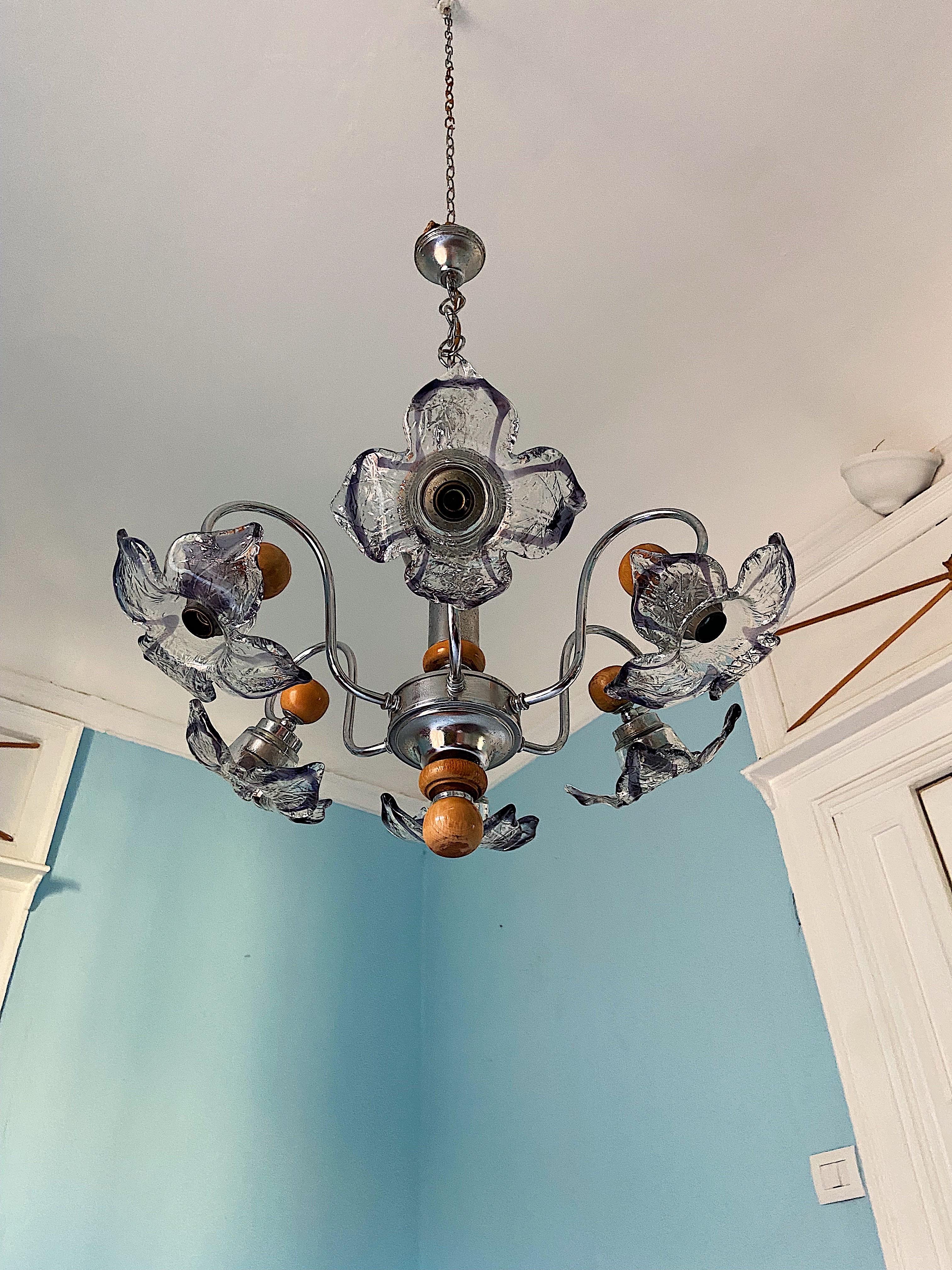 1960s Murano Glass Floral Chandelier by Mazzega In Good Condition In Palermo, PA