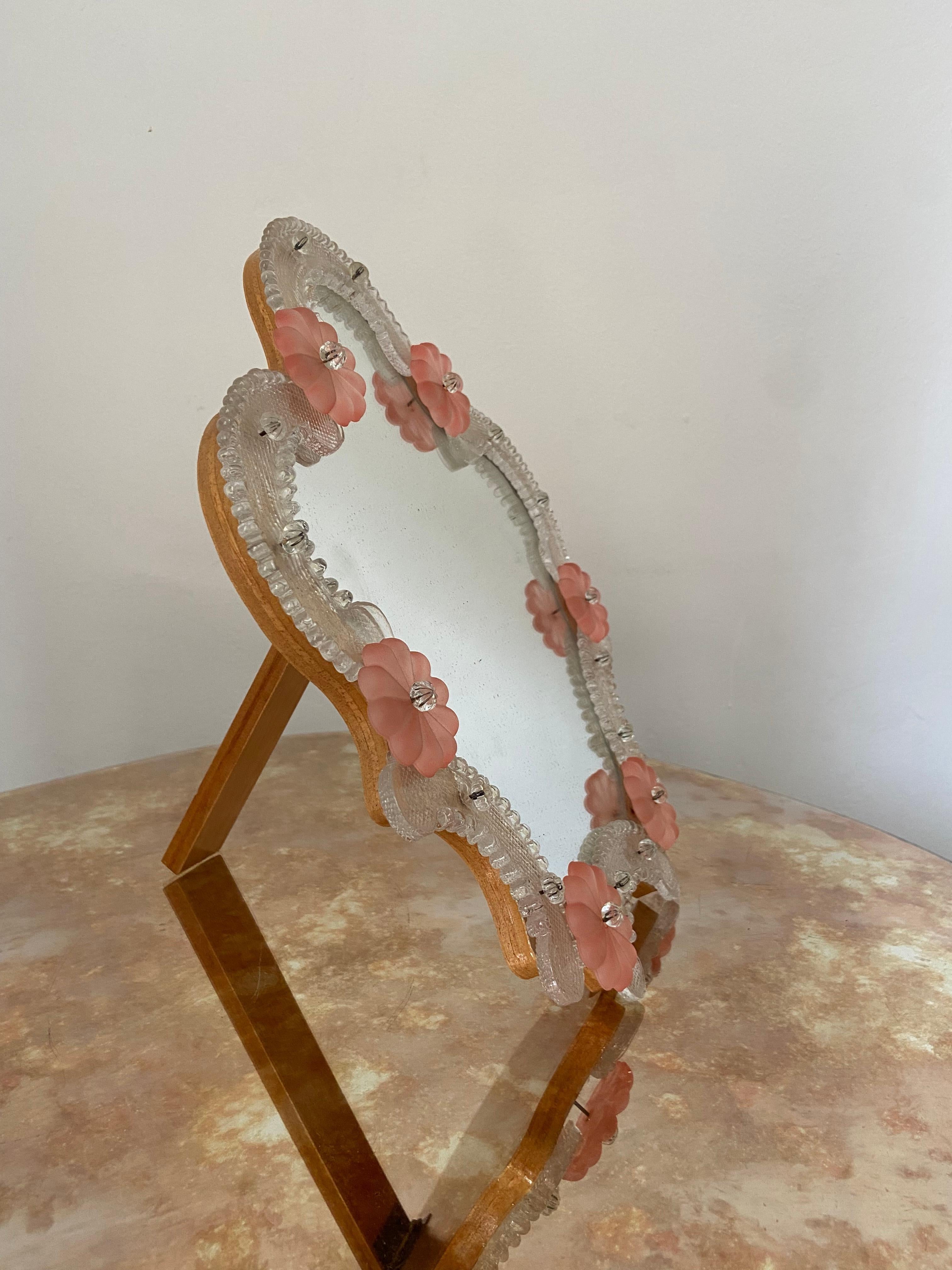 italien Miroir en verre de Murano des années 1960 en vente