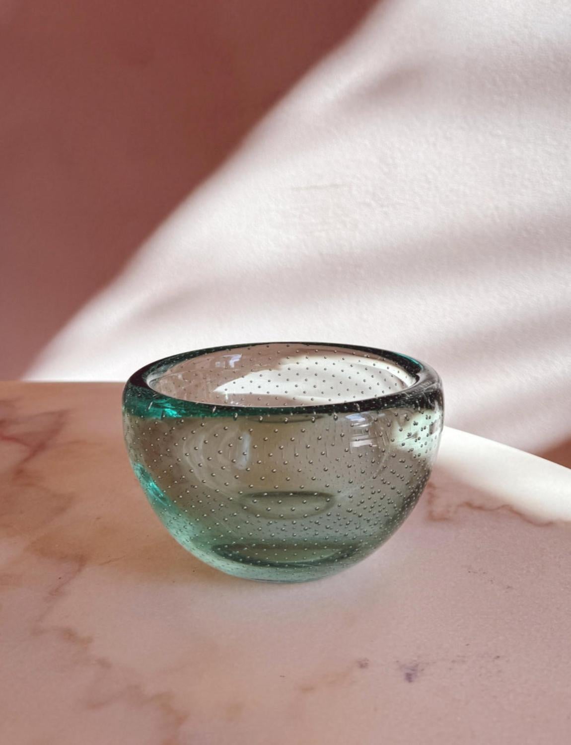 Bol en verre de Murano turquoise des années 1960 Bon état à Florence, Tuscany