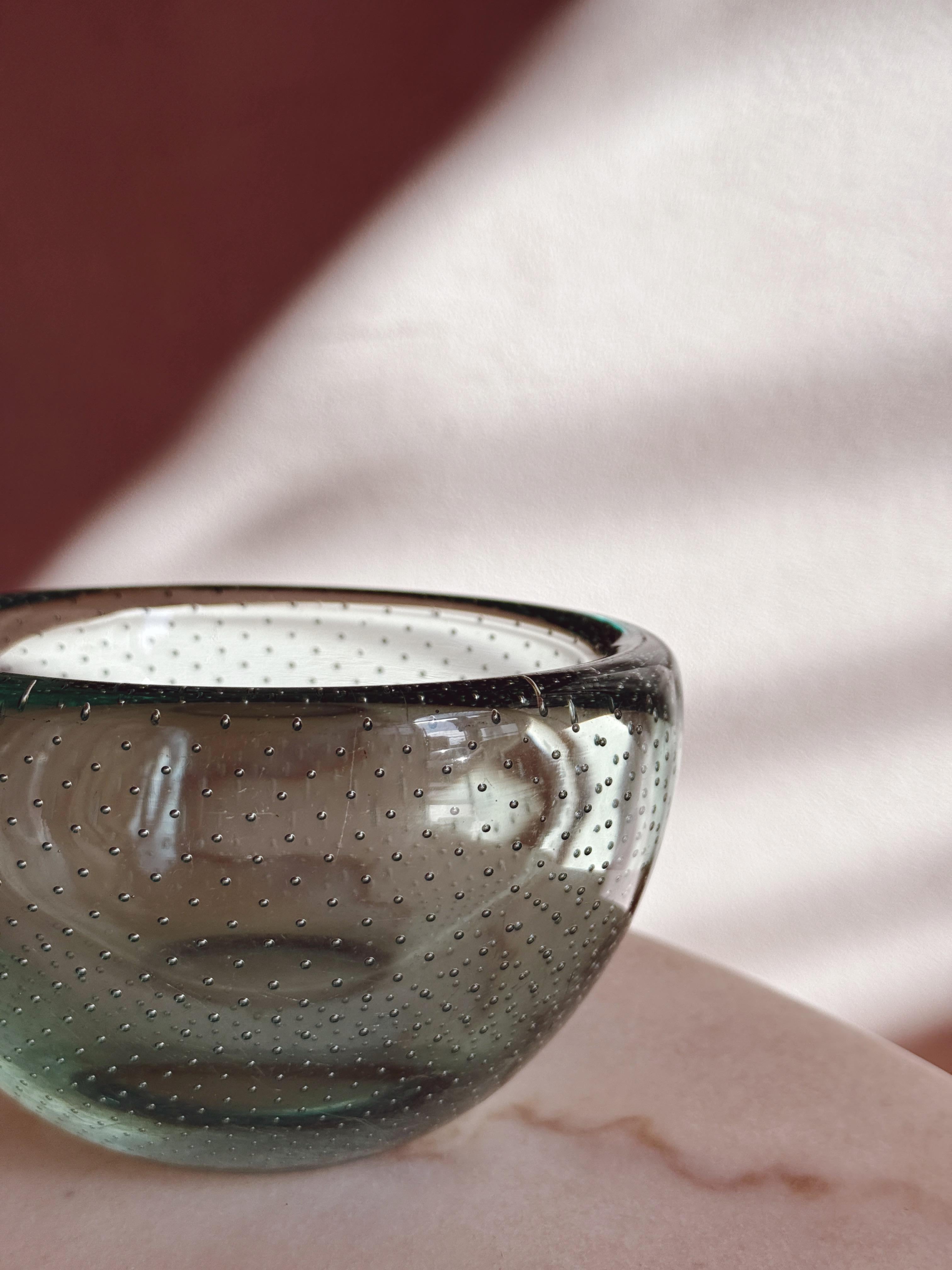 Milieu du XXe siècle Bol en verre de Murano turquoise des années 1960