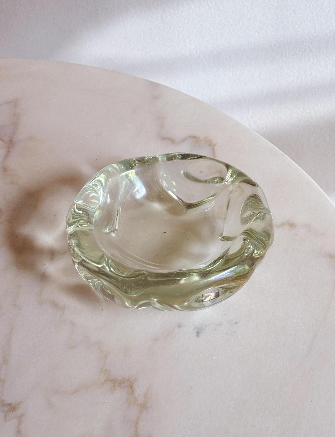 1960s Murano Glass Turquoise 'Wobbly' Bowl In Good Condition For Sale In Florence, Tuscany