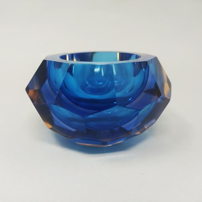 Italian 1960s Murano Large  Blue Bowl or Catchall Designed by Flavio Poli For Sale