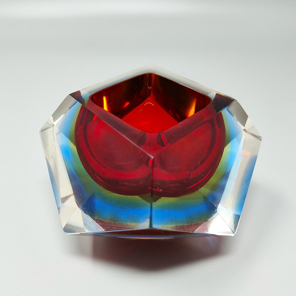 1960er Murano Aschenbecher oder Auffangbehälter von Flavio Poli in Rot und Blau (Europäisch) im Angebot