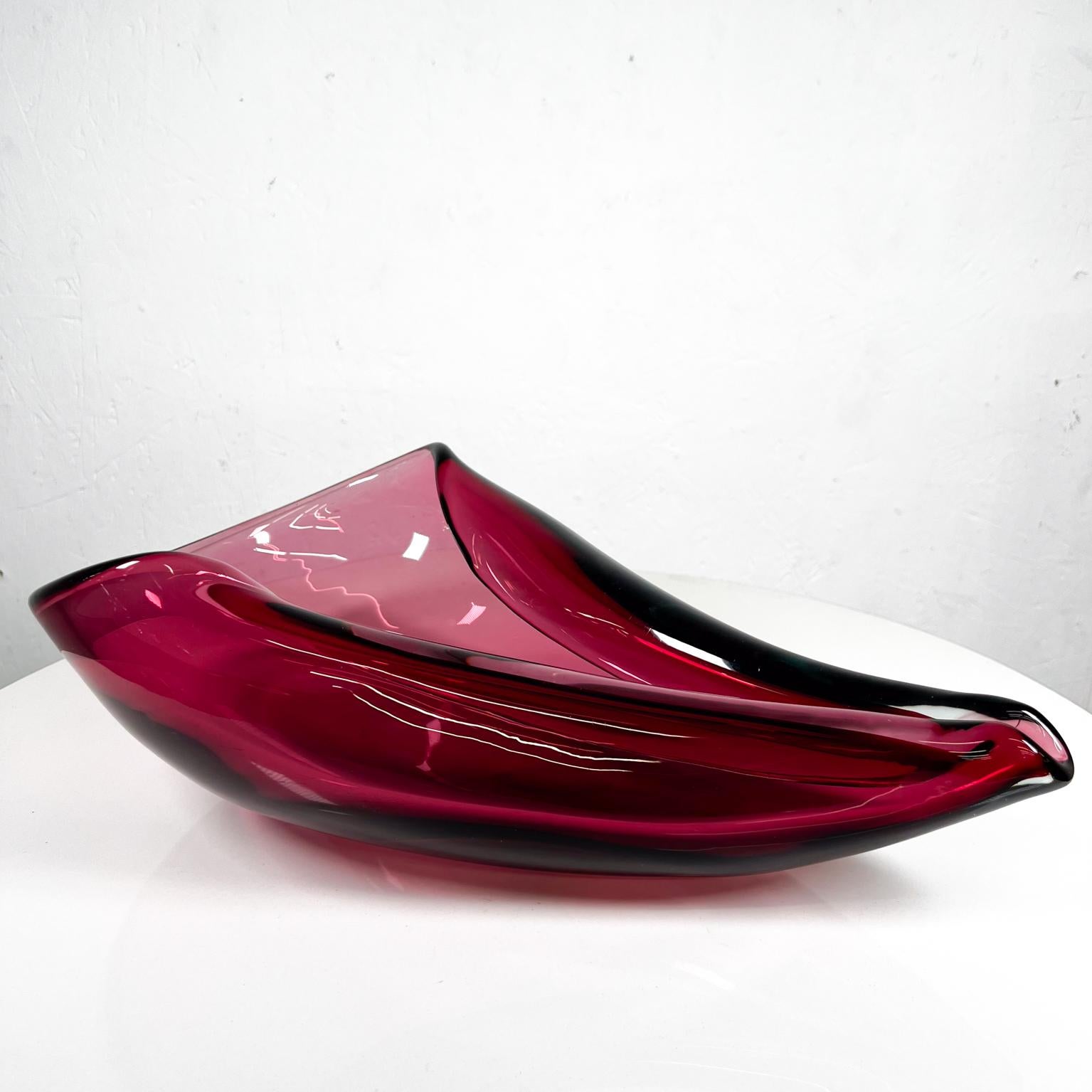 1960s Murano Sculptural Bowl Art Glass Organic Design Italy
16 long x 9.5 w x 5.5 h
Unmarked. No stamp.
Preowned original vintage condition.
See images provided please.


