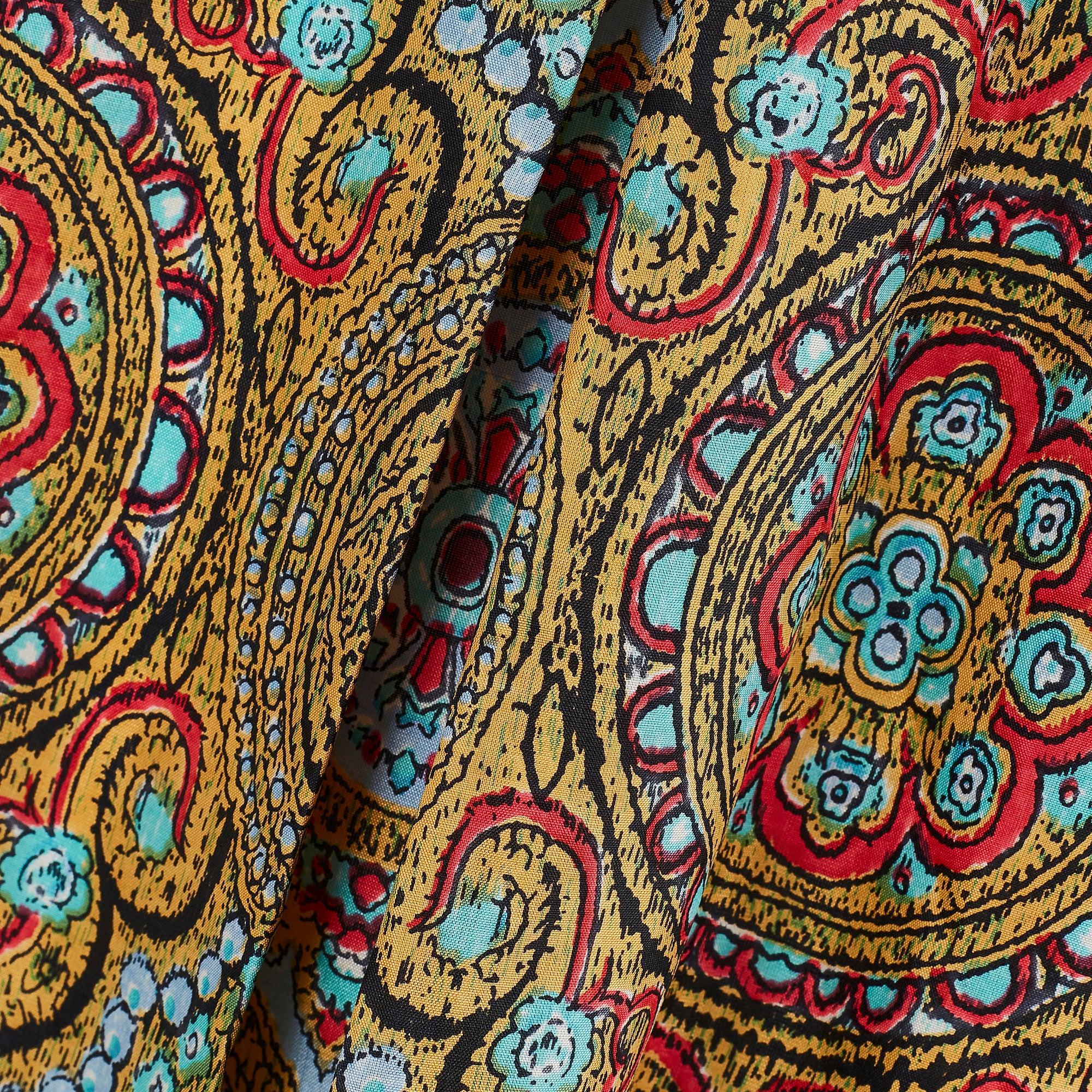 Vestido plisado de manga corta de seda con estampado de cachemira mostaza de los años 60 en Excelente estado para la venta en London, GB