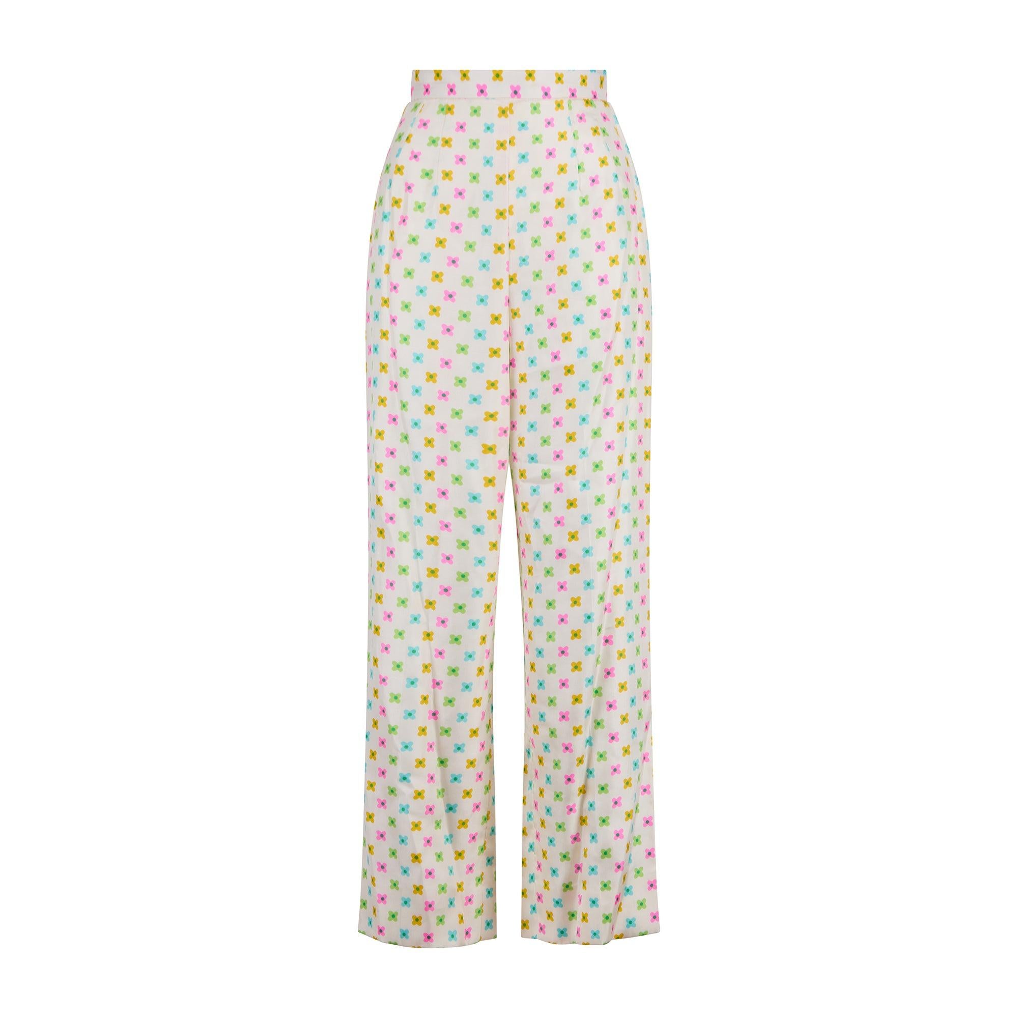 1960s Nat Kaplan Floral Green and Pink Striped Jacket and Trouser Set In Excellent Condition For Sale In London, GB