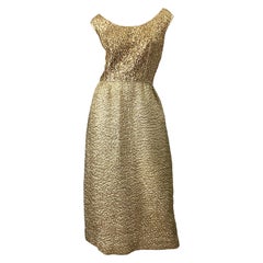 Nat Kaplan Robe de soirée vintage à paillettes dorées incrustée de strass, années 1960