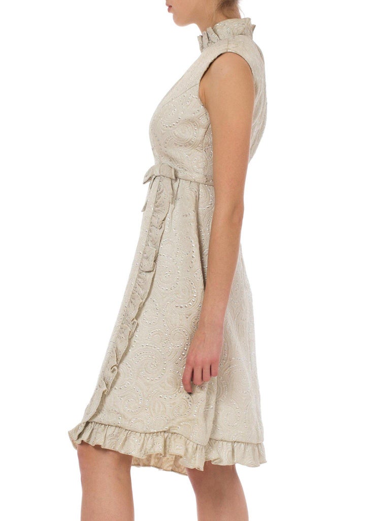 Women's 1960S NAT KAPLAN White & Silver Rayon/Lurex Matelassé Mod Ruffled Wrap Skirt Co For Sale