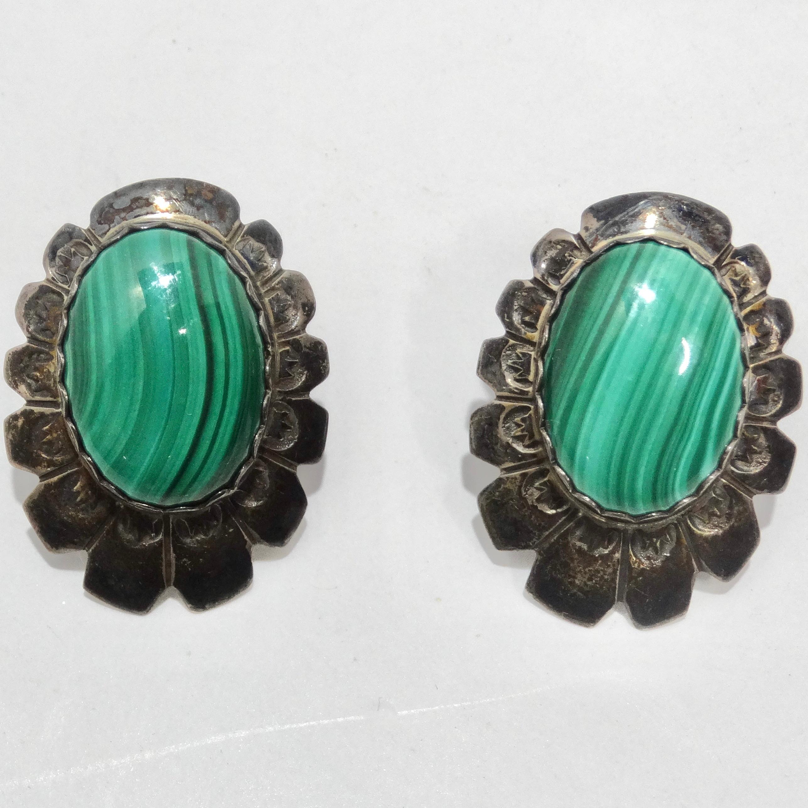 1960s Native American Silver Malachite Earrings In Good Condition For Sale In Scottsdale, AZ