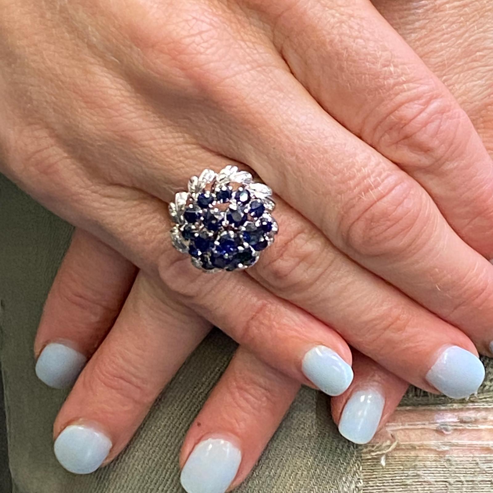 Women's 1960s Natural Blue Sapphire Diamond 18 Karat White Gold Dome Ring