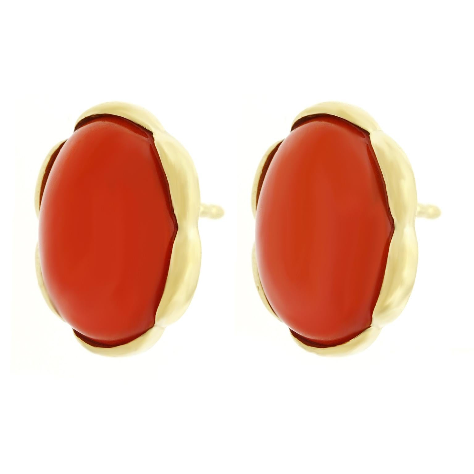 1960s Natural Coral Modernist Gold Earrings In Excellent Condition In Litchfield, CT