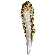 Natural Long Baroque Pearl Pin mit einer natürlichen Perle aus den 1960er Jahren