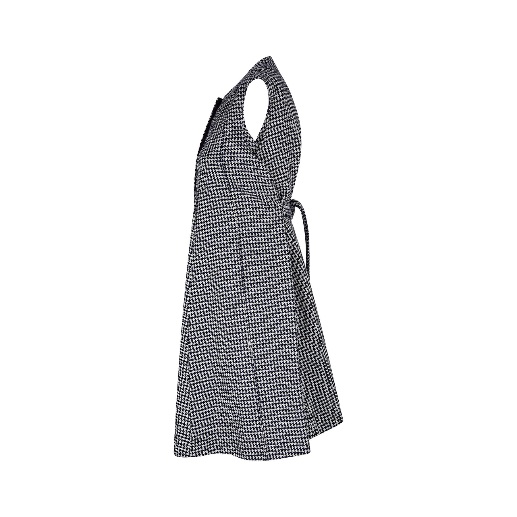 Vestido trapecio de lana de pata de gallo azul marino y blanco de los años 60 en Excelente estado para la venta en London, GB