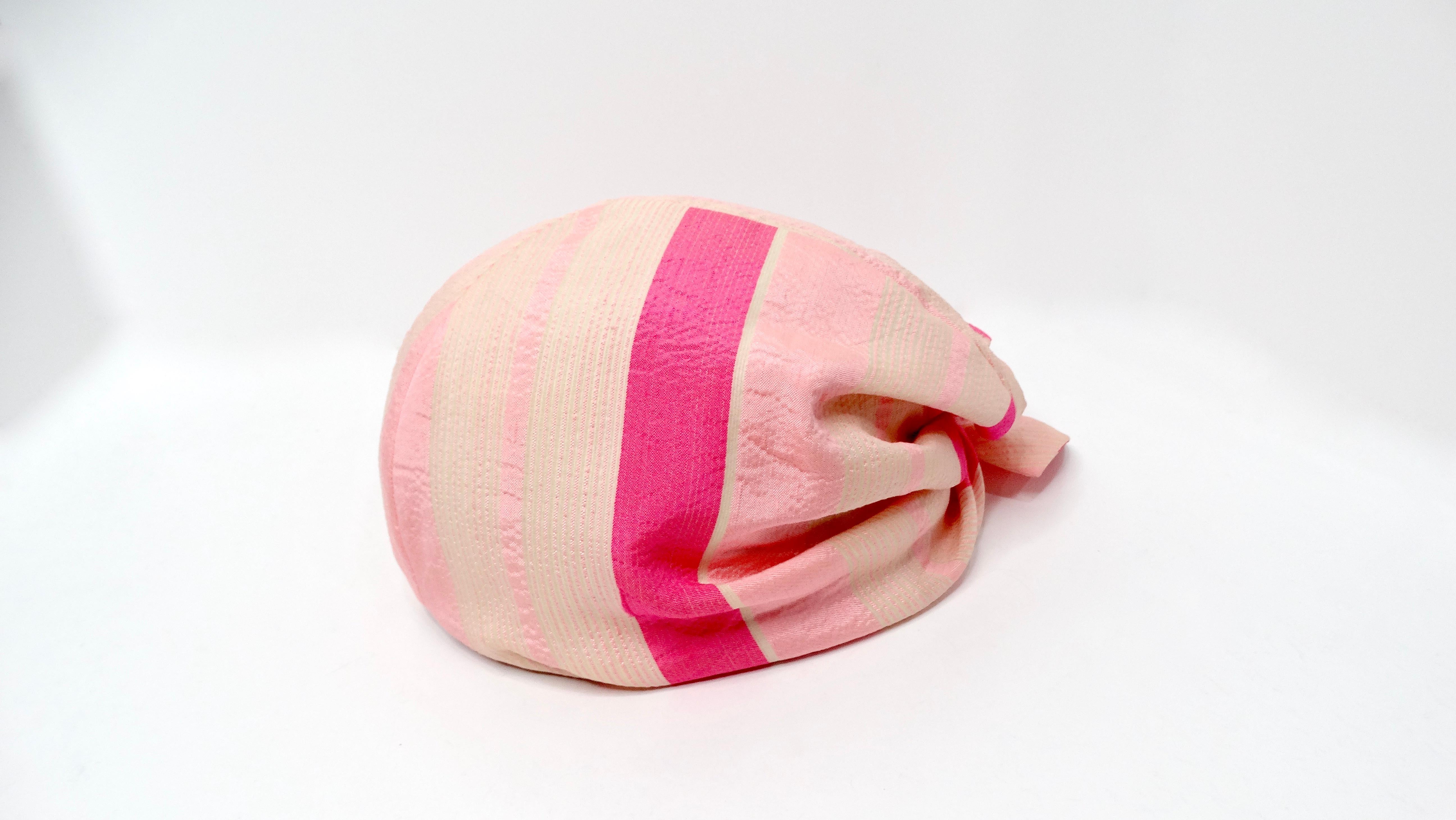 Turbante de seda con estampado de rayas rosas Custom Neiman Marcus de los años 60 1