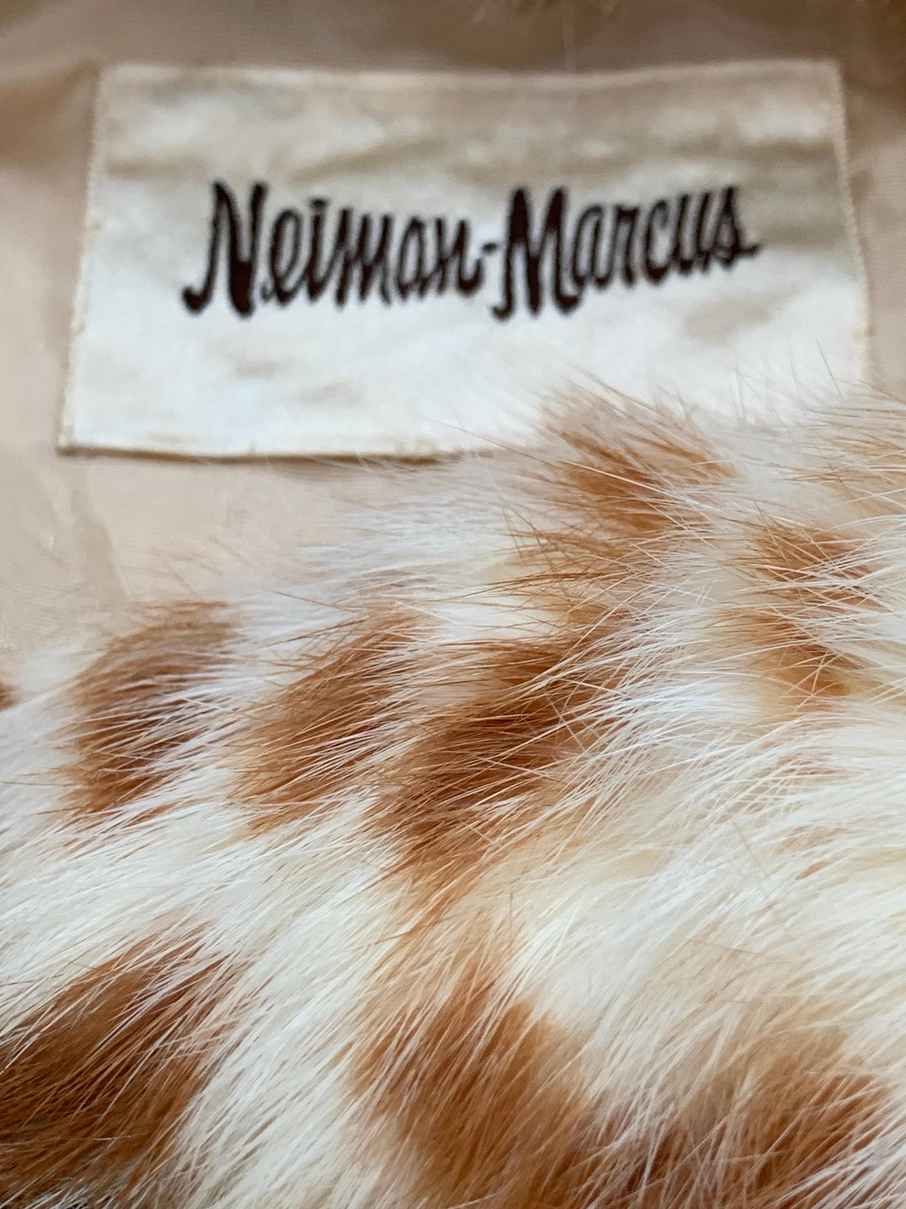 1960er Neiman Marcus Fawn-Stenciled Kaninchen Pelz Gilet Weste w dekorative Knöpfe im Angebot 4