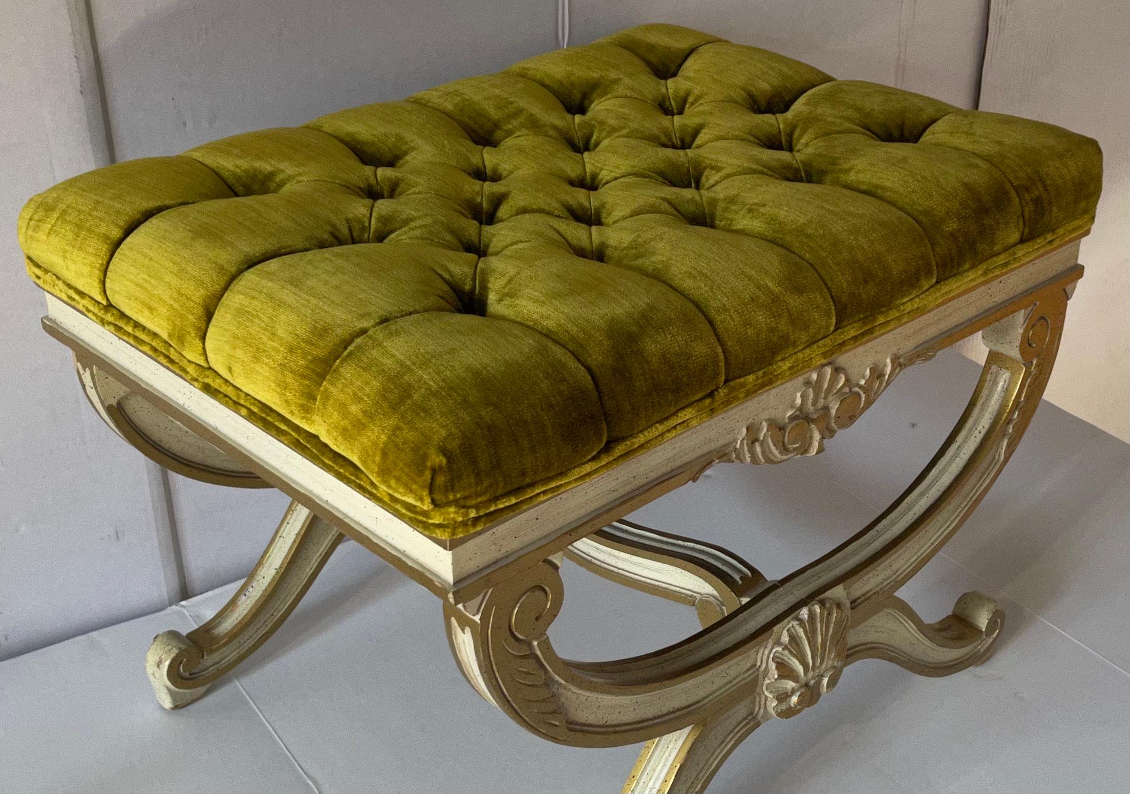 1960s Neo-Classical Style Ottomans / Benches in Velvet, Pair In Good Condition In Kennesaw, GA