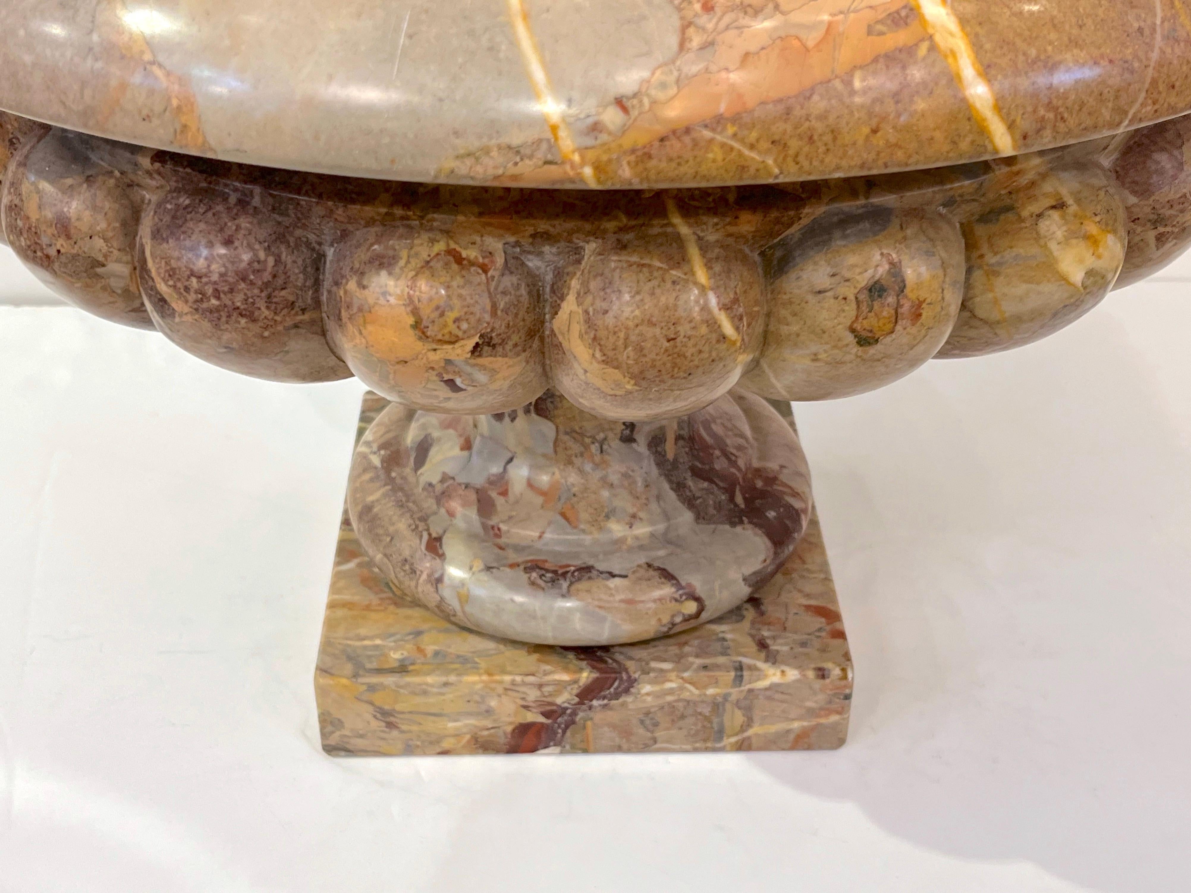 1960 Neoclassical Italian Carved Pink Red Marble Big Tazza Bowl with White Veins For Sale 6