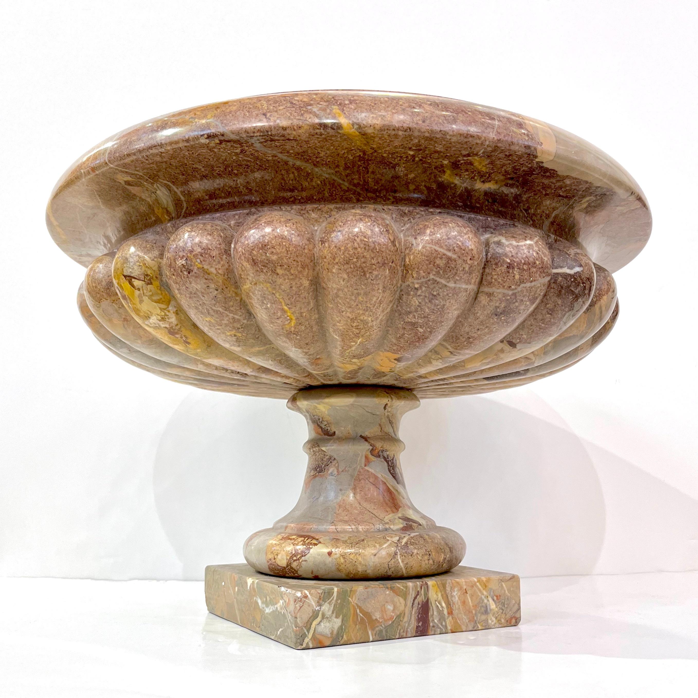 Neoclassical Revival 1960 Neoclassical Italian Carved Pink Red Marble Big Tazza Bowl with White Veins For Sale