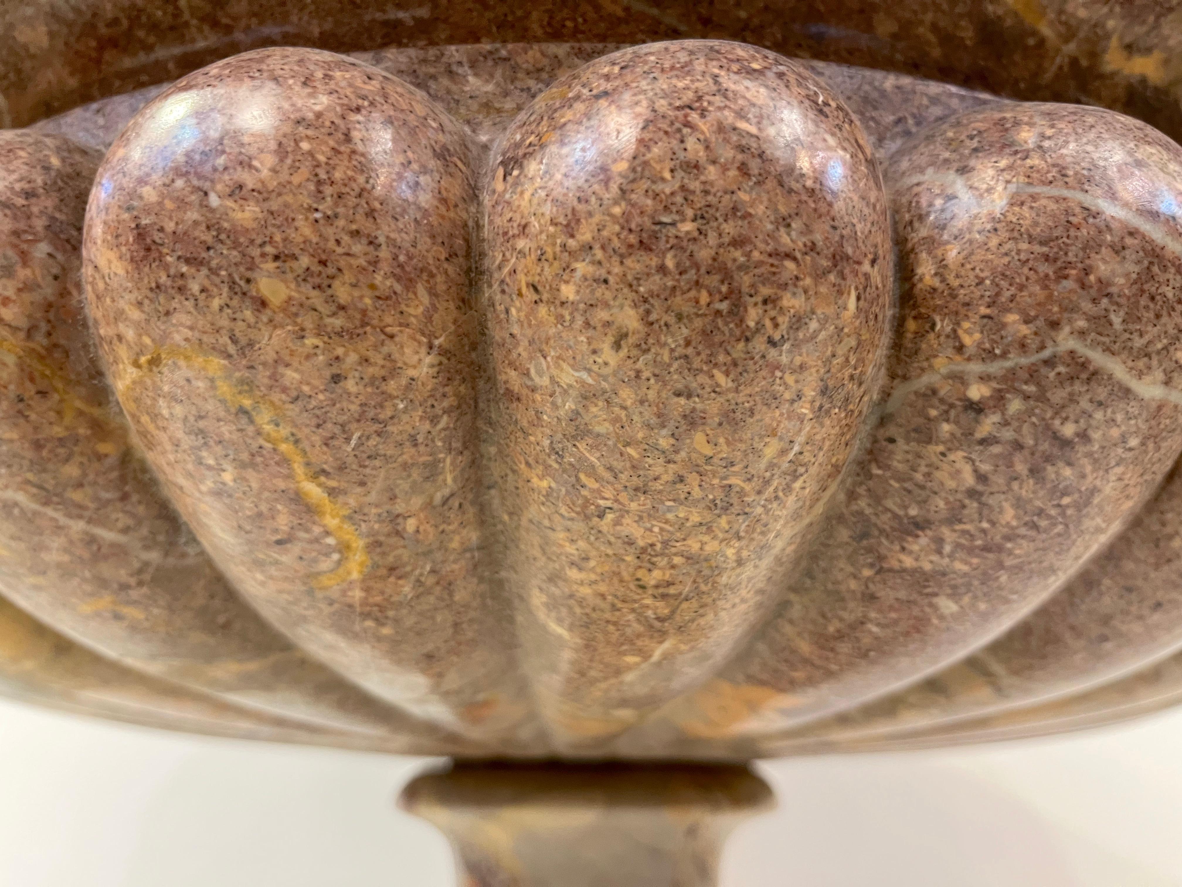 1960 Neoclassical Italian Carved Pink Red Marble Big Tazza Bowl with White Veins For Sale 3