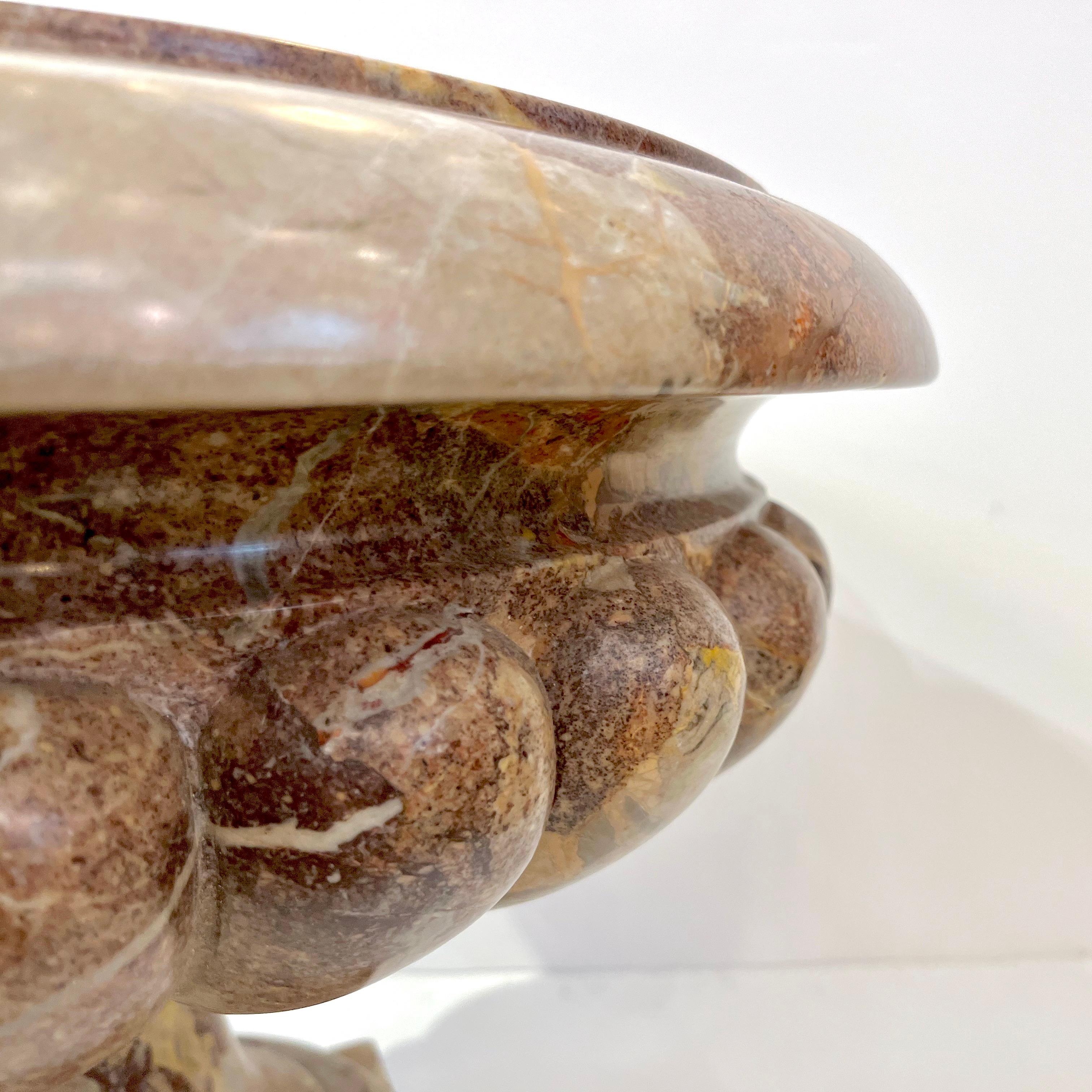 1960 Neoclassical Italian Carved Pink Red Marble Big Tazza Bowl with White Veins For Sale 2