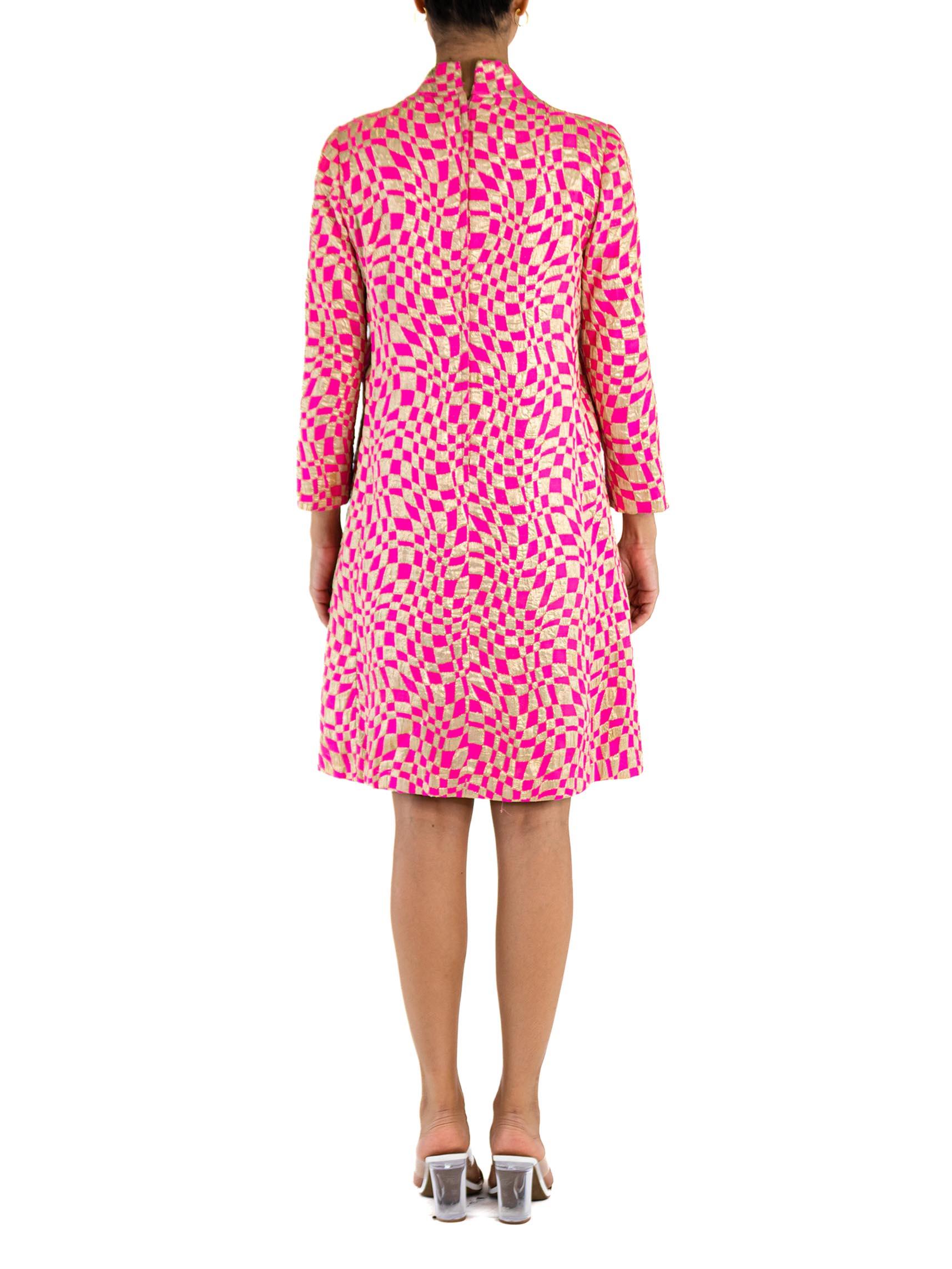 1960S Neon Pink Lurex & Acrylic Blend Jacquard Sequin Bead Encrusted Dress For Sale 3